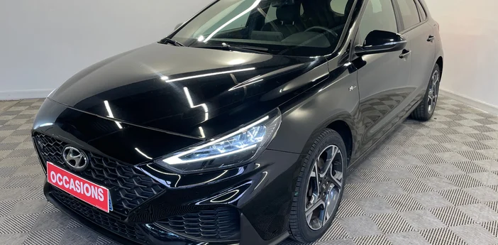 HYUNDAI i30