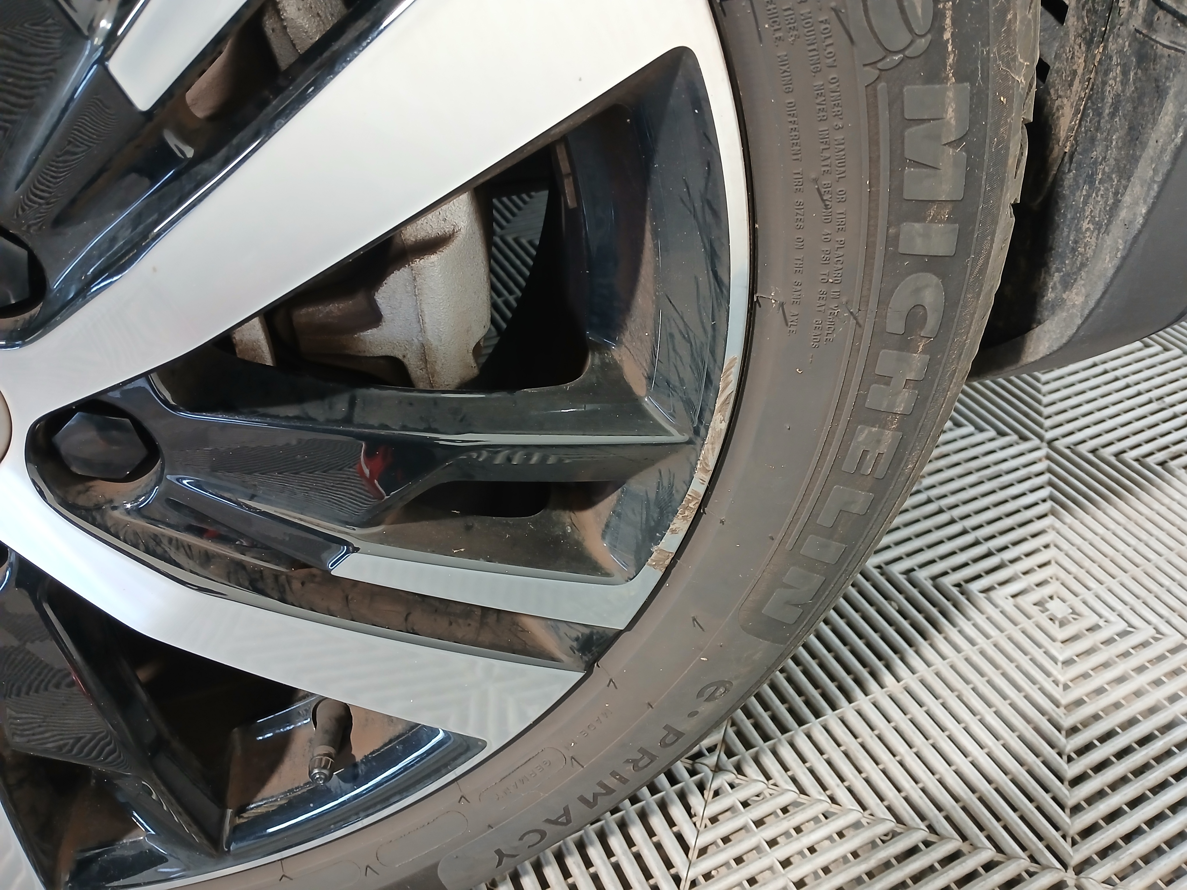 PEUGEOT 3008 GT PURETECH 130 S&S BVM6 — expertise