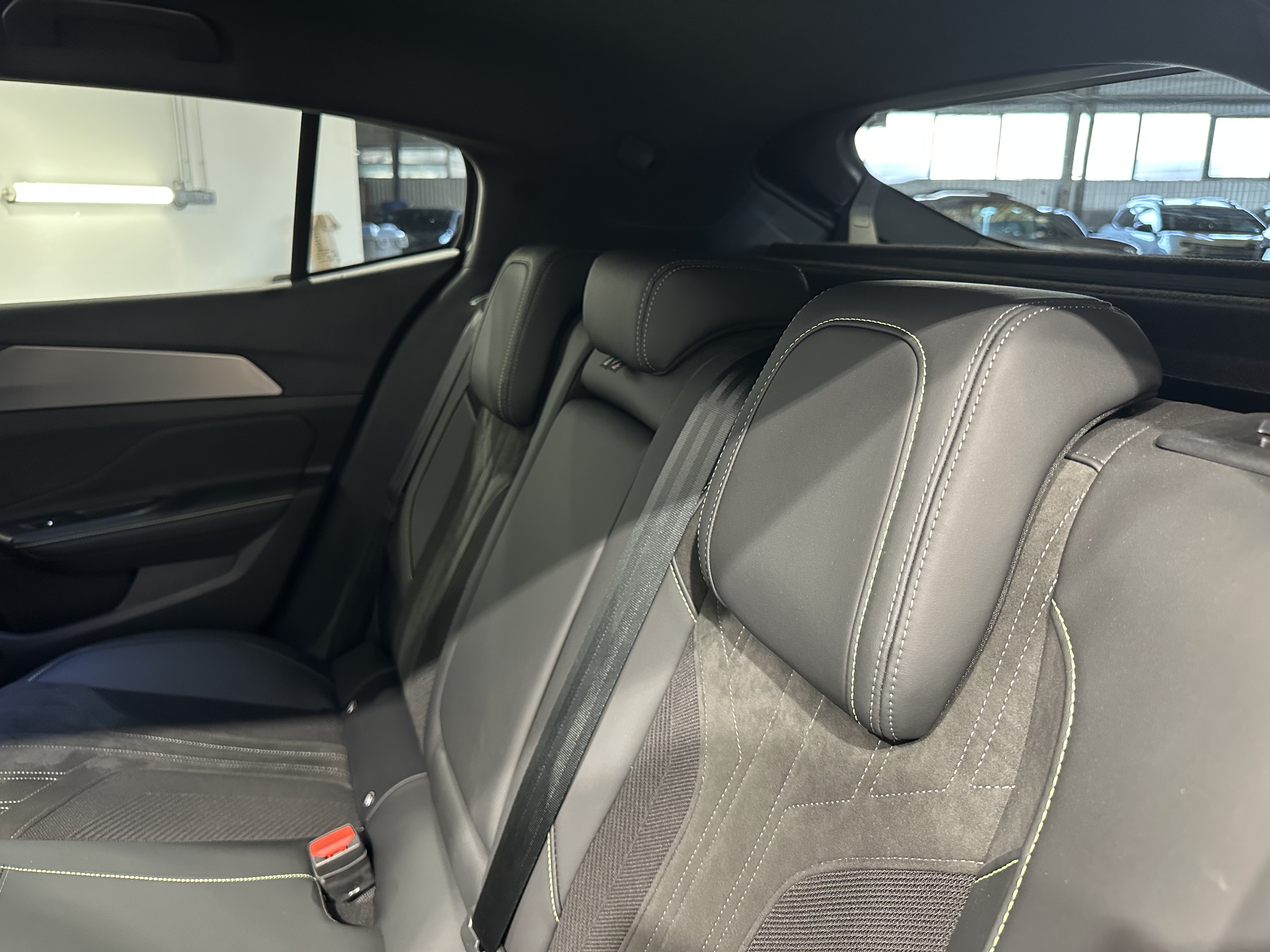 PEUGEOT 408 PureTech 130 ch S&S EAT8 GT