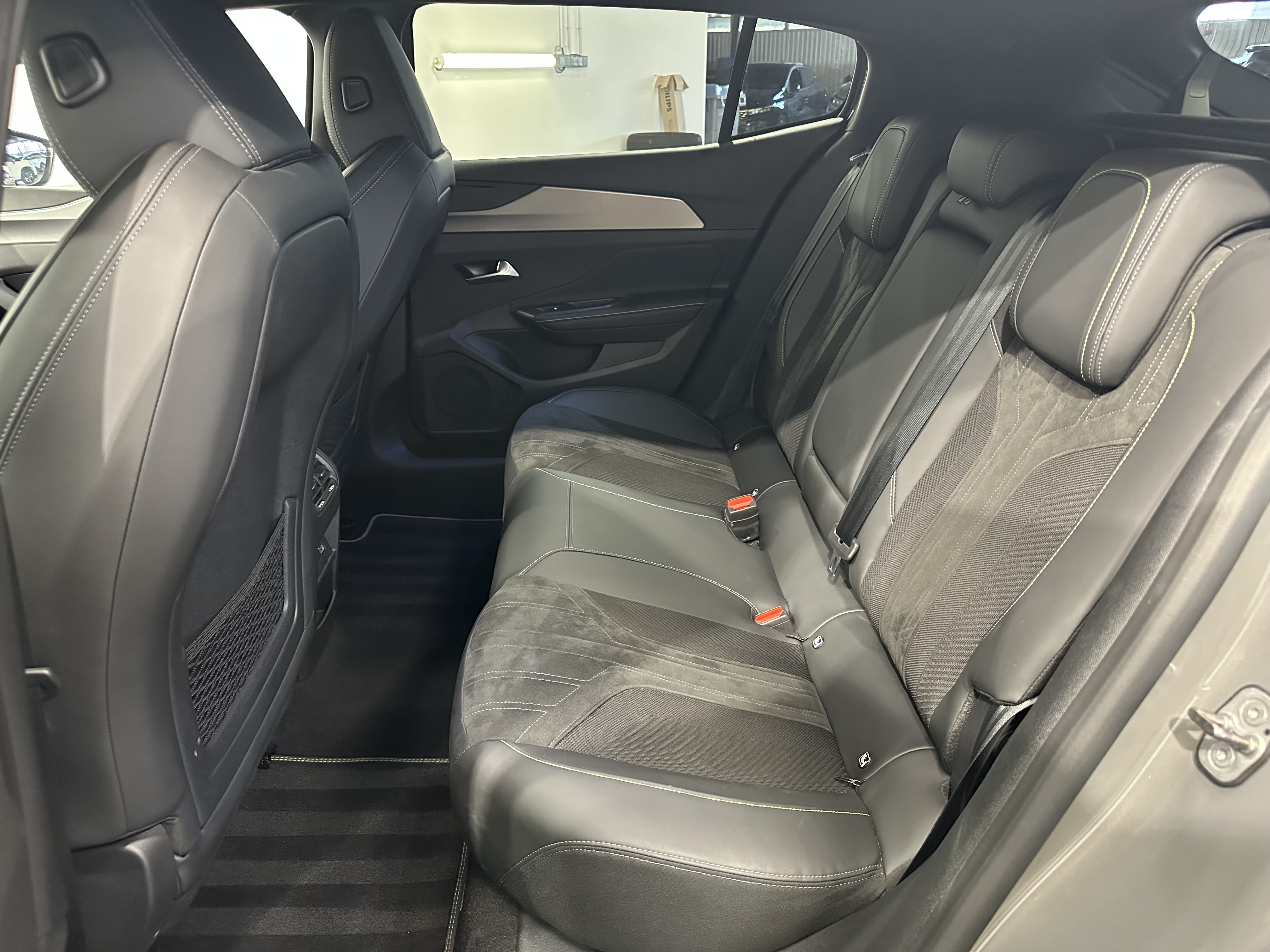 PEUGEOT 408 PureTech 130 ch S&S EAT8 GT