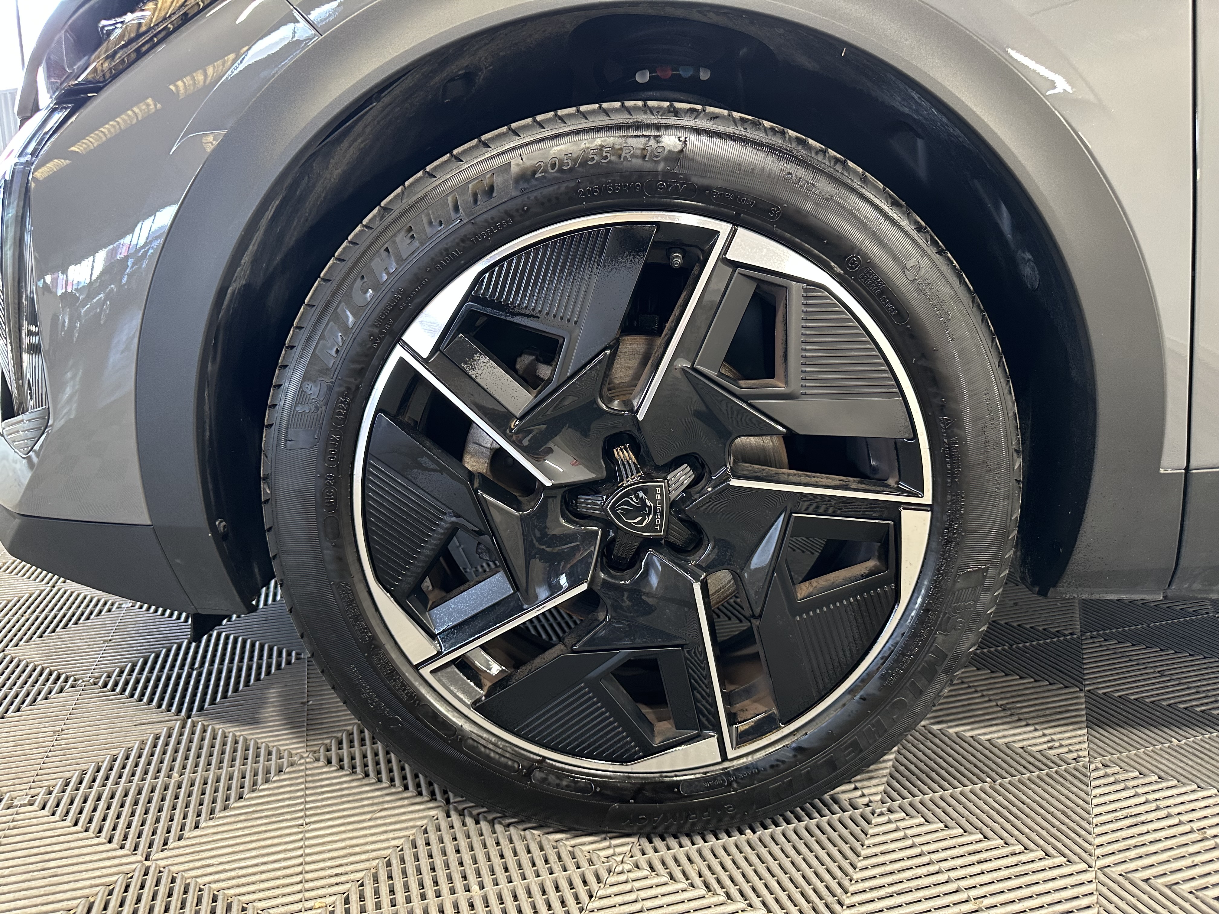 PEUGEOT 408 PureTech 130 ch S&S EAT8 GT