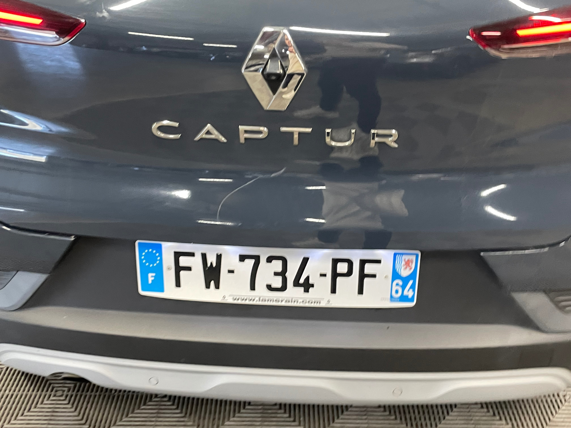 RENAULT CAPTUR Blue dCi 115 EDC Business — expertise