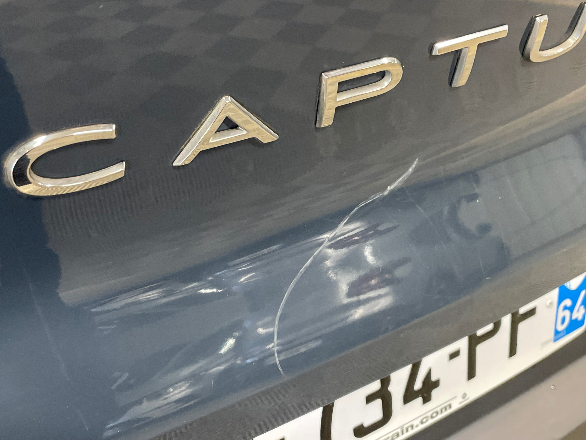 RENAULT CAPTUR Blue dCi 115 EDC Business — expertise