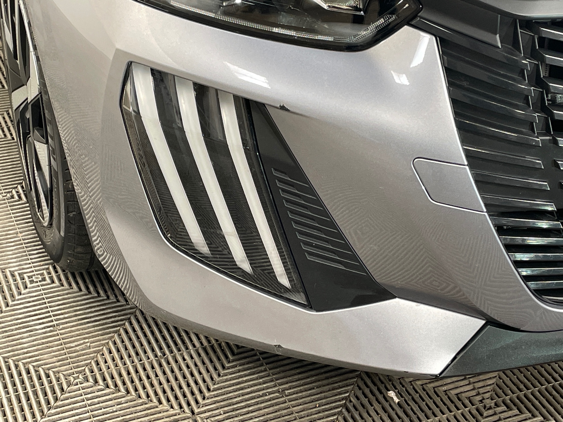 PEUGEOT 208 100 S&S BVM6 Style — expertise