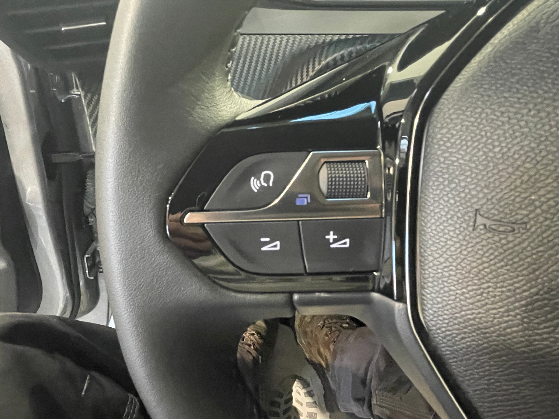 PEUGEOT 208 1.2 puretech 100 S&S BVM6 Allure - 5P