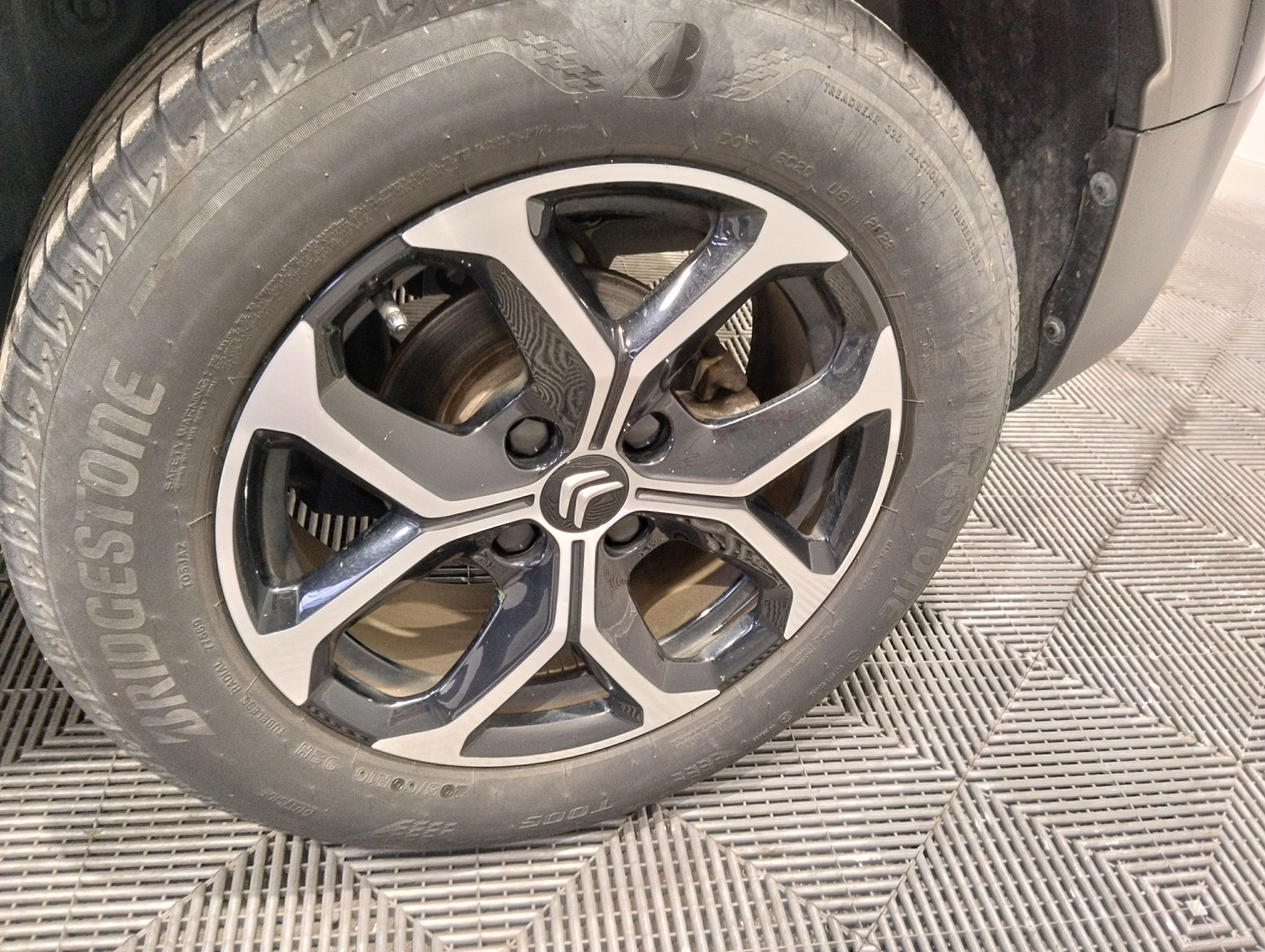 CITROEN C3 AIRCROSS BlueHDi 110 S&S BVM6 Shine — expertise
