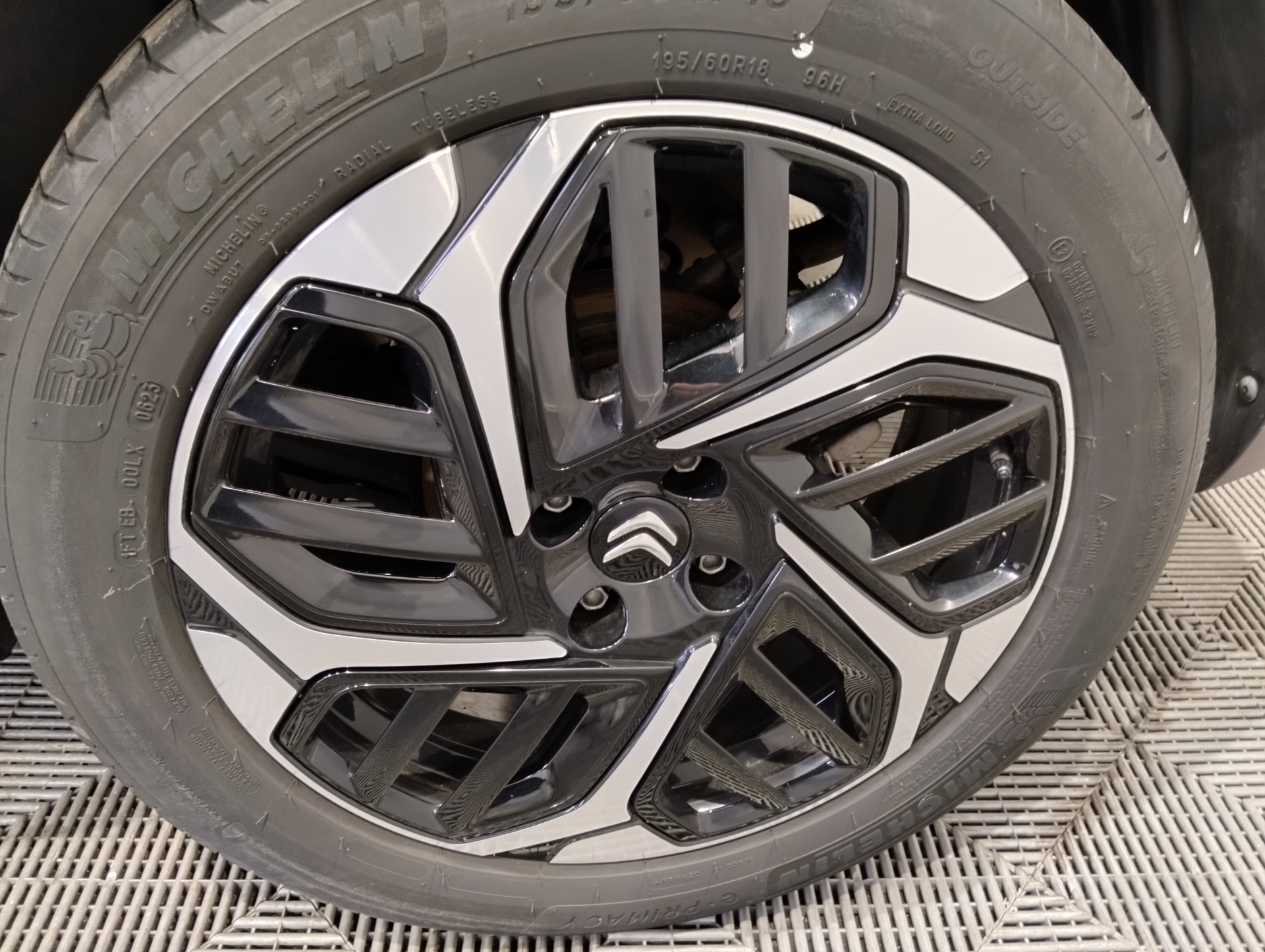 CITROEN C4 PureTech 130 S&S BVM6 Shine — expertise