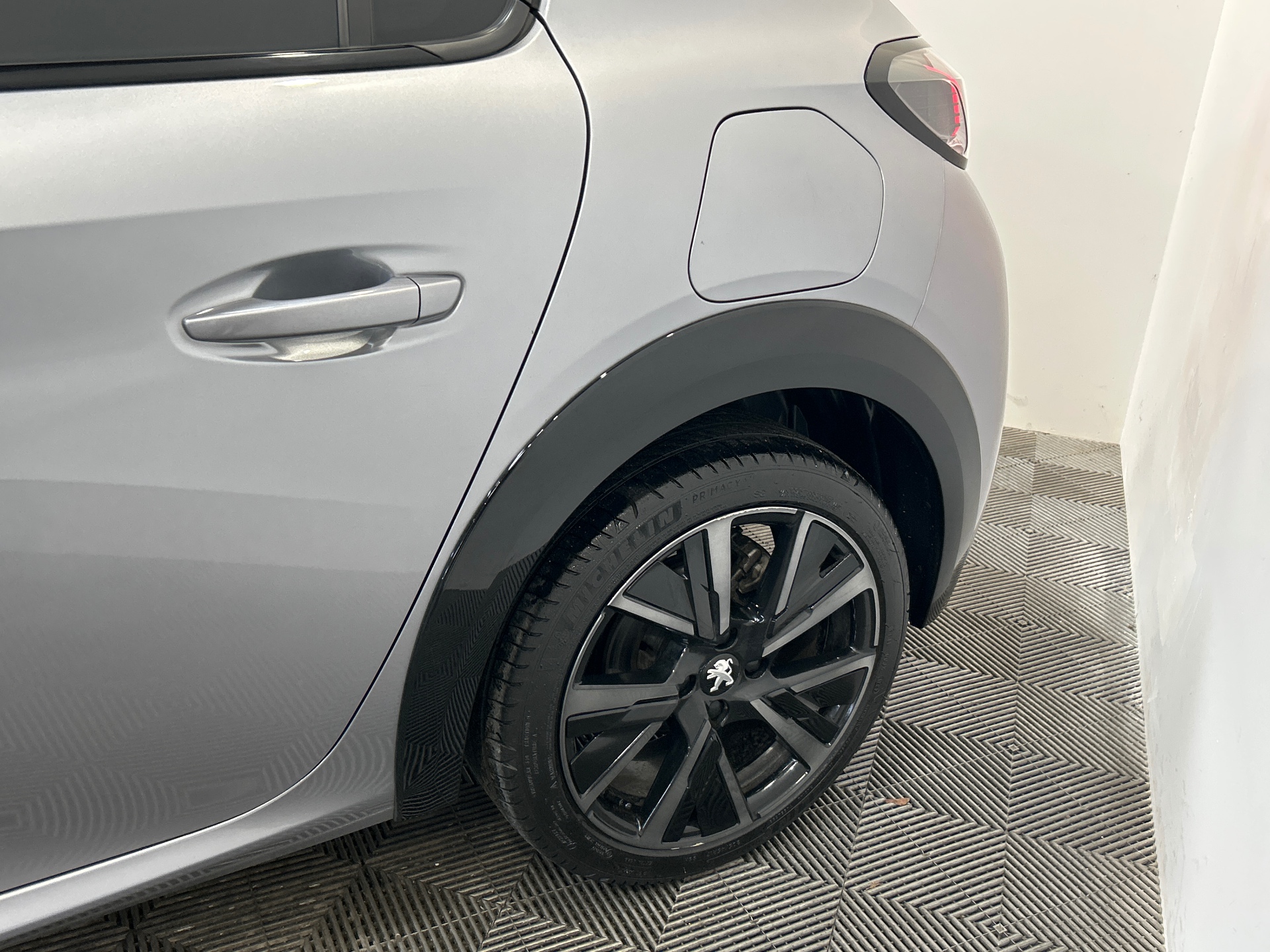 PEUGEOT 208 PureTech 100 S&S BVM6 GT — expertise