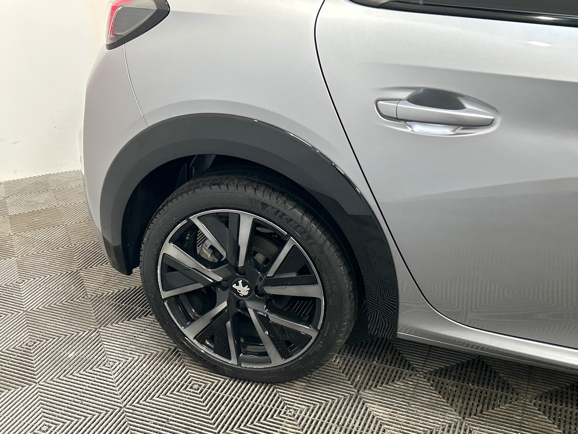PEUGEOT 208 PureTech 100 S&S BVM6 GT — expertise