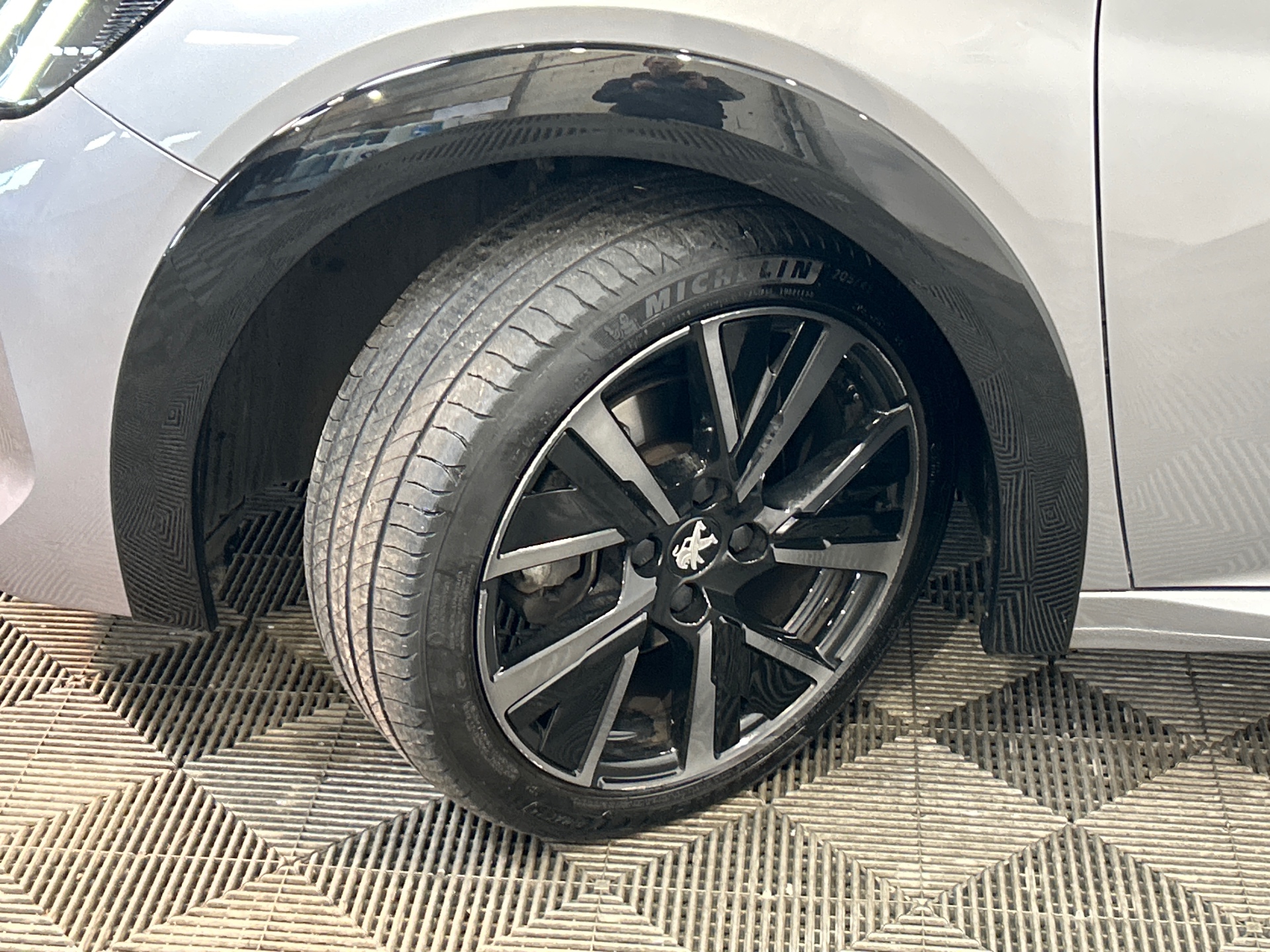 PEUGEOT 208 PureTech 100 S&S BVM6 GT — expertise