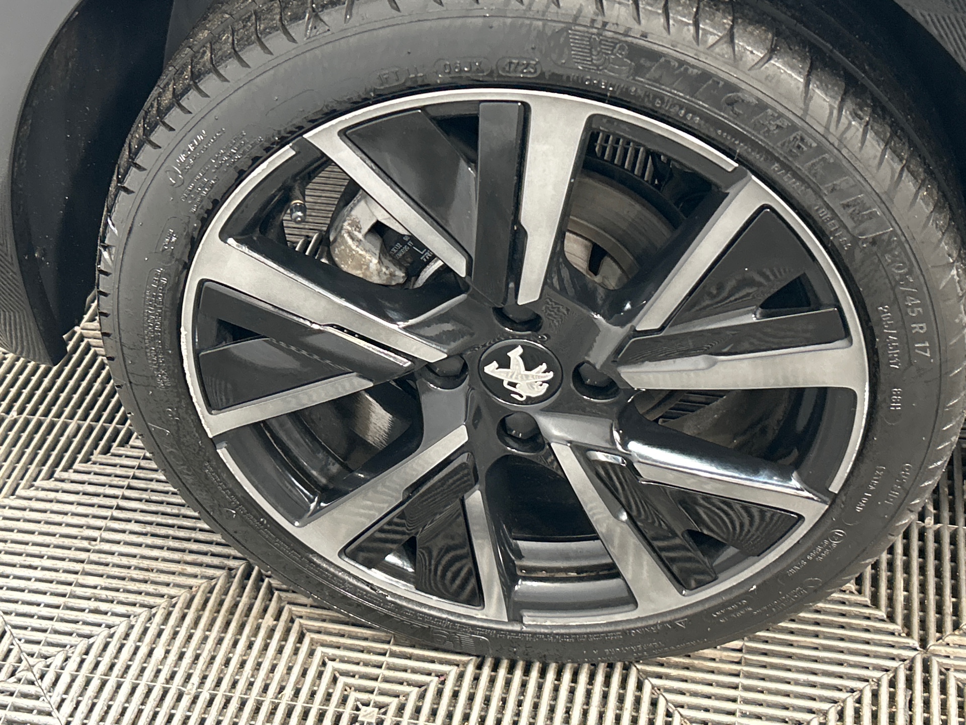 PEUGEOT 208 PureTech 100 S&S BVM6 GT — expertise