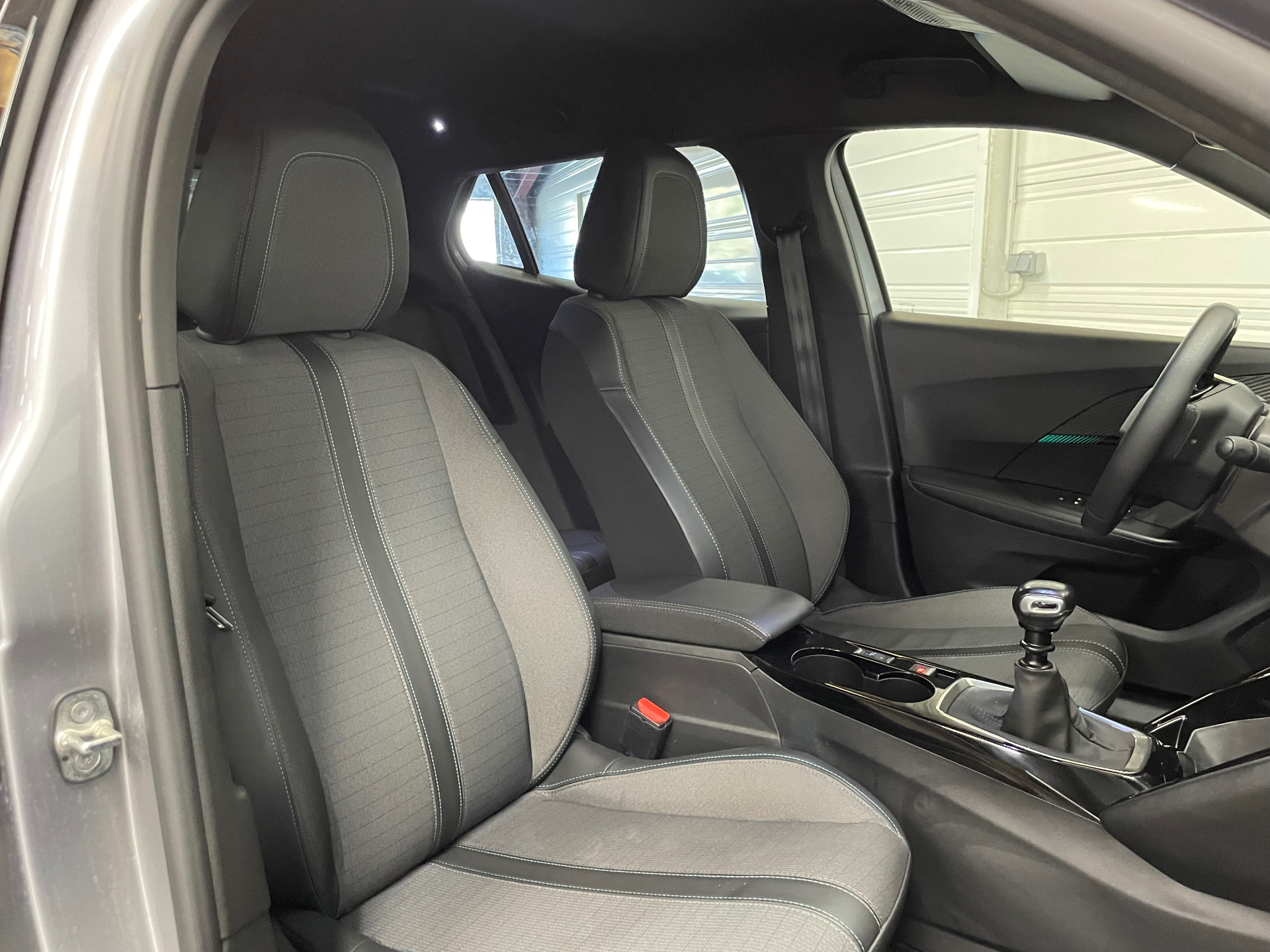 PEUGEOT 2008 PureTech 130 S&S BVM6 Allure Pack