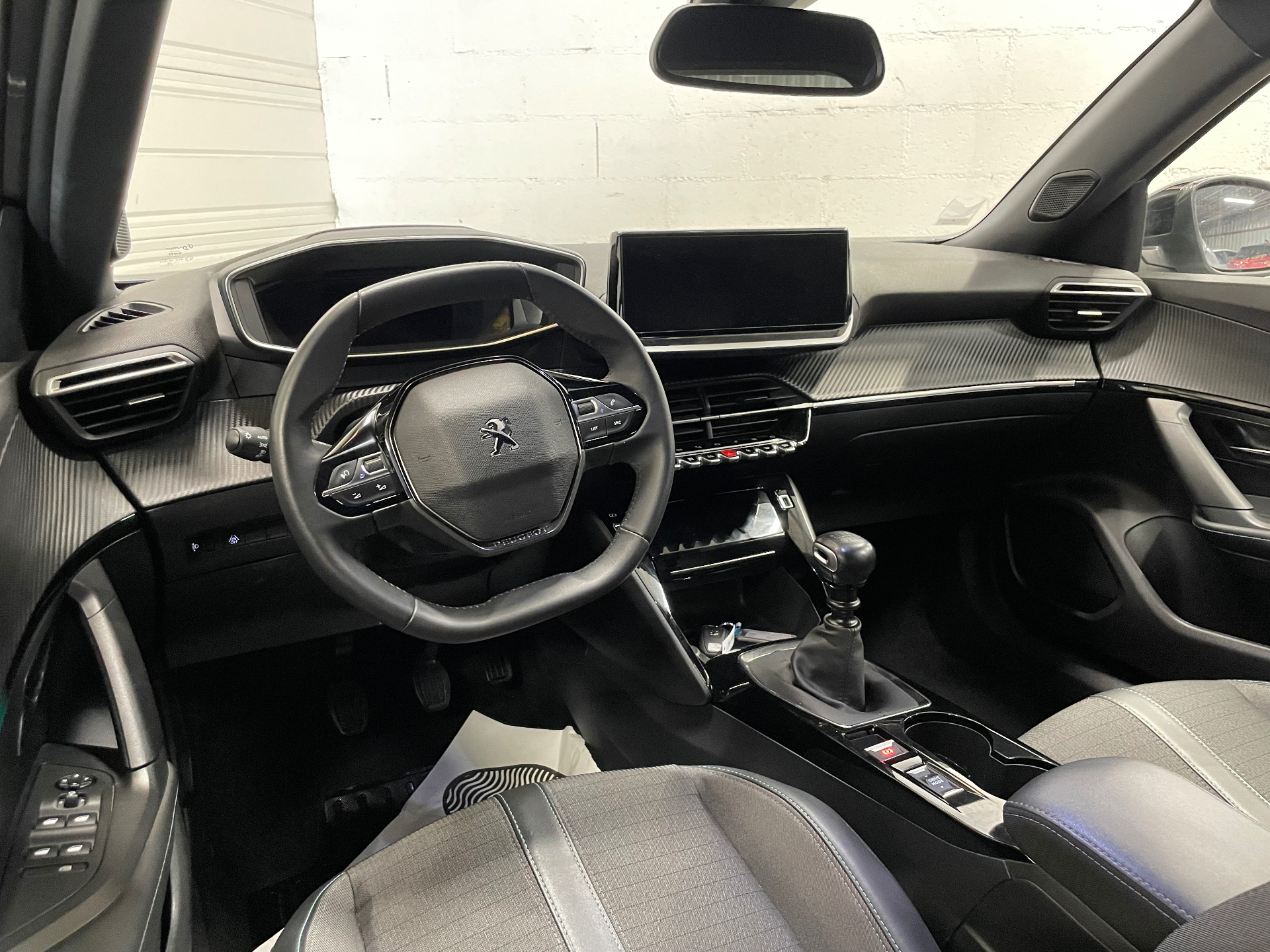 PEUGEOT 2008 PureTech 130 S&S BVM6 Allure Pack