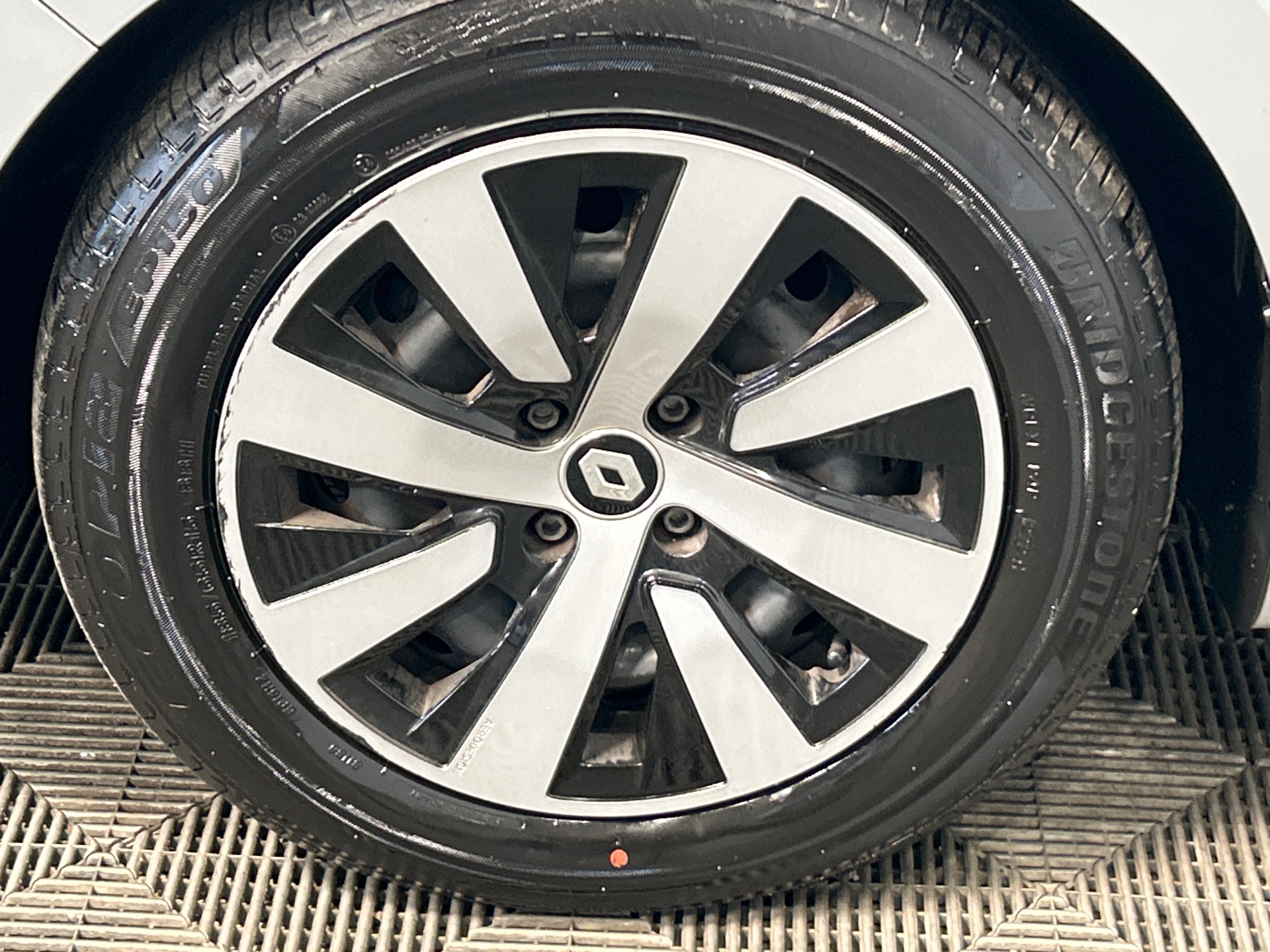 RENAULT CLIO V TCe 90 X-Tronic Evolution — expertise