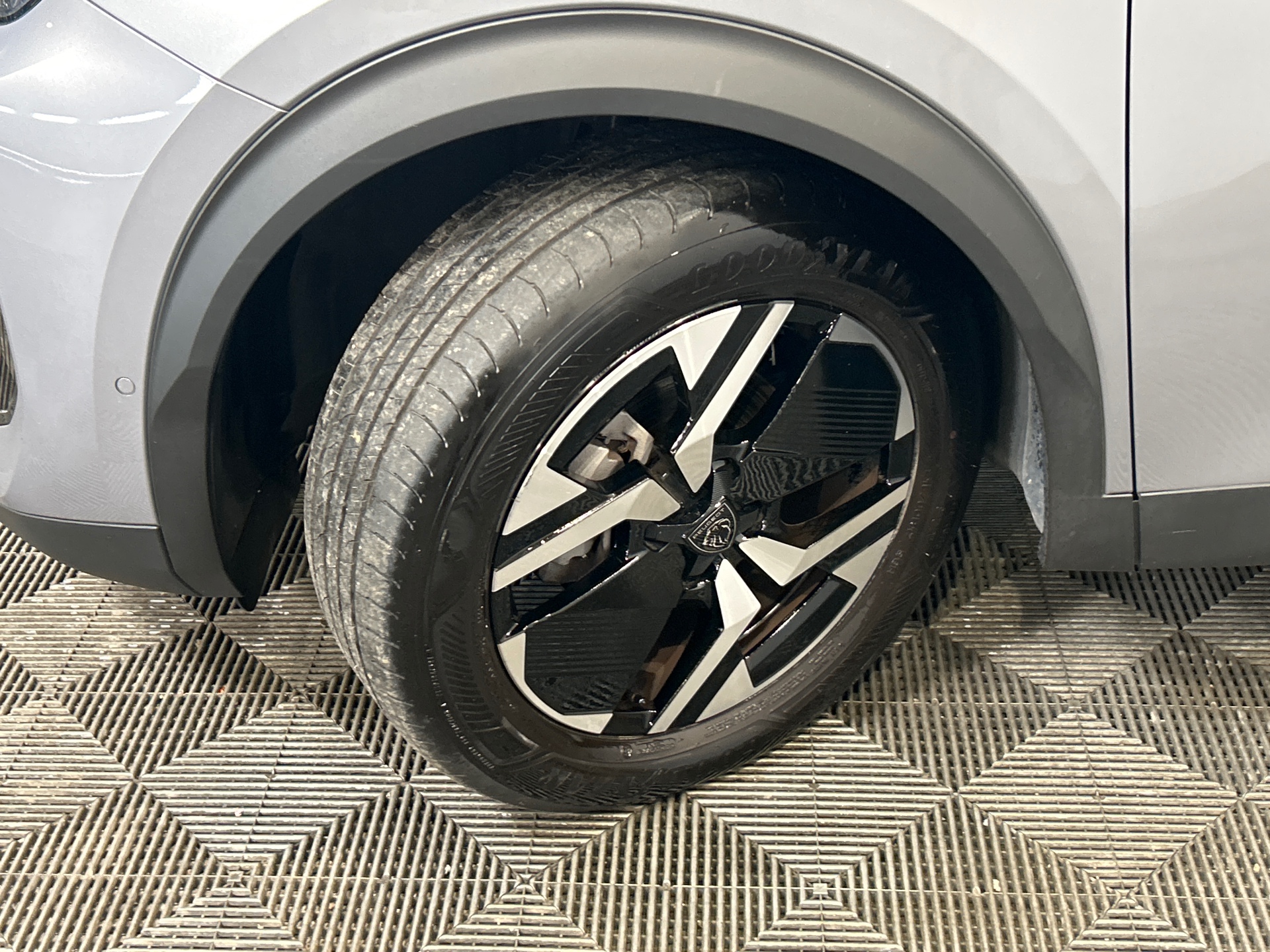 PEUGEOT 2008 100 S&S BVM6 Style — expertise