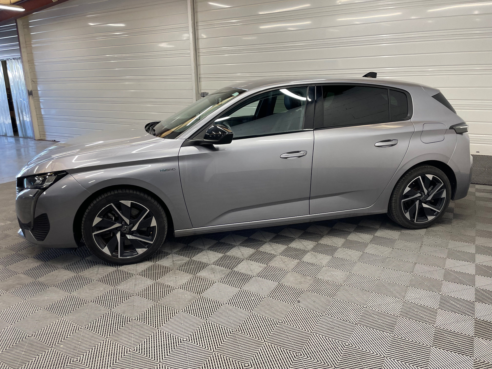 PEUGEOT 308 PHEV 180 e-EAT8 Active Pack