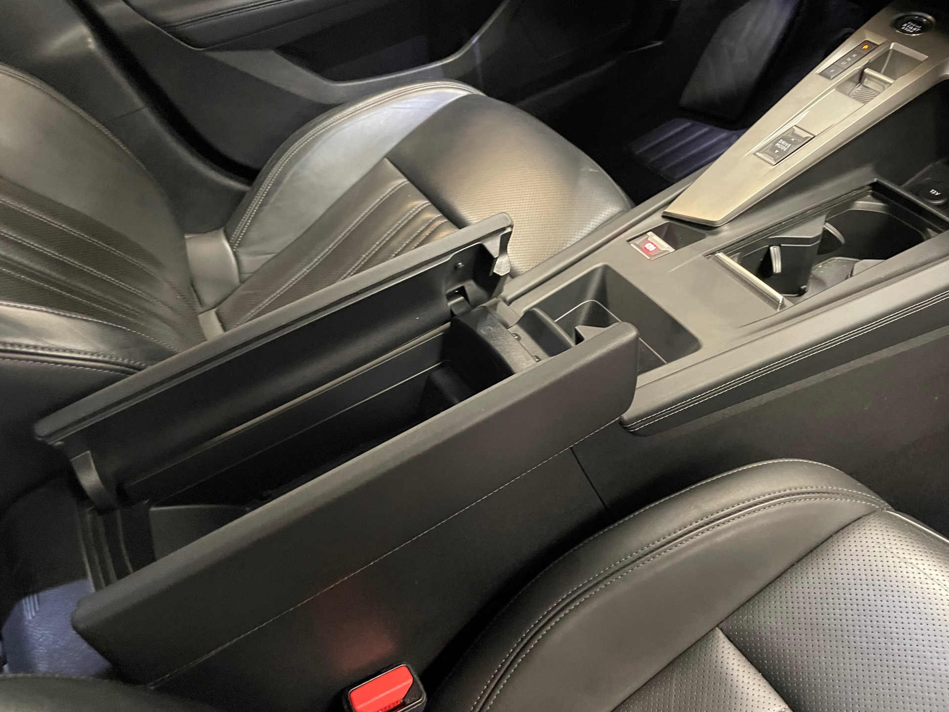 PEUGEOT 308 PHEV 180 e-EAT8 Active Pack