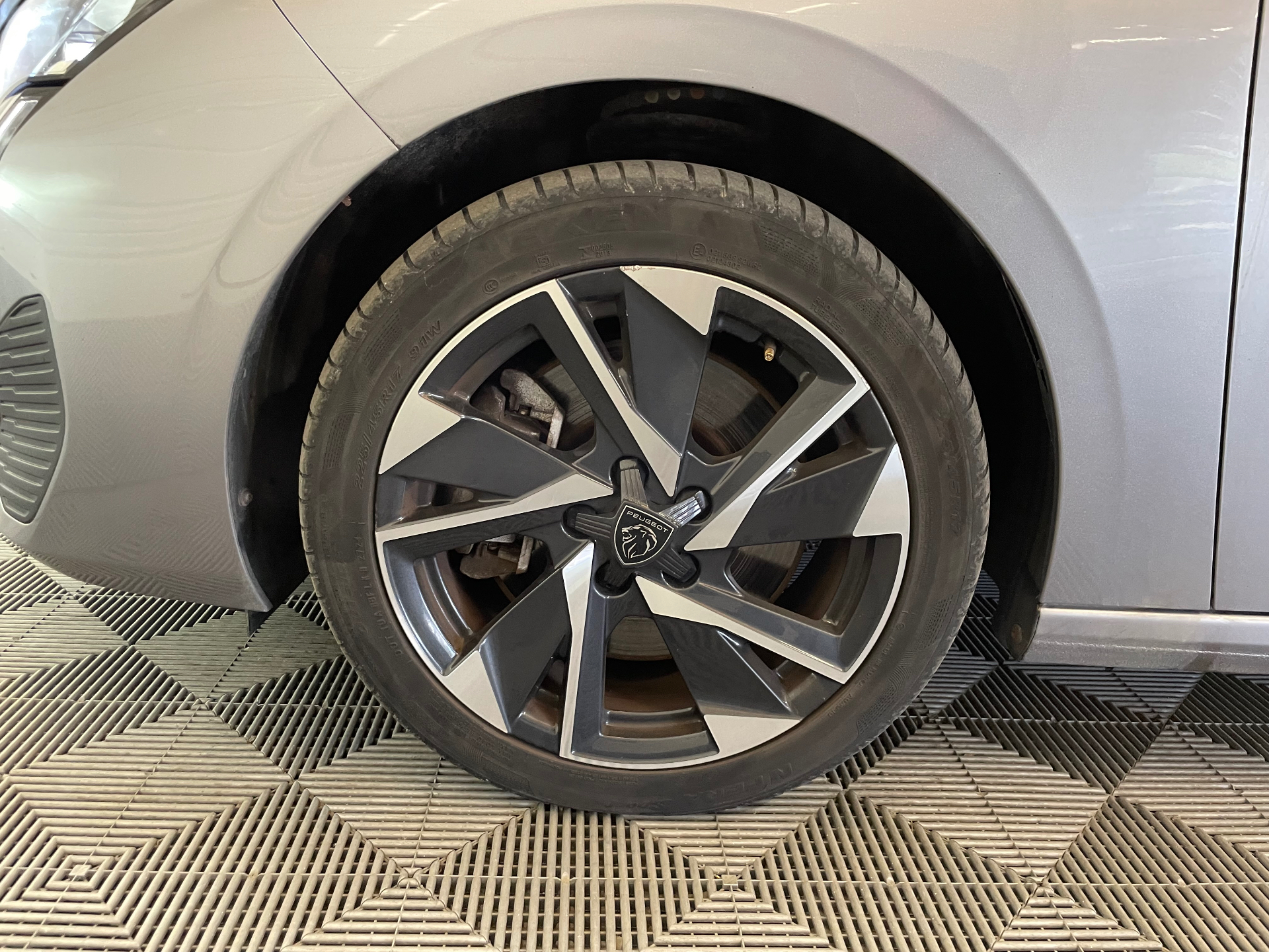 PEUGEOT 308 PHEV 180 e-EAT8 Active Pack