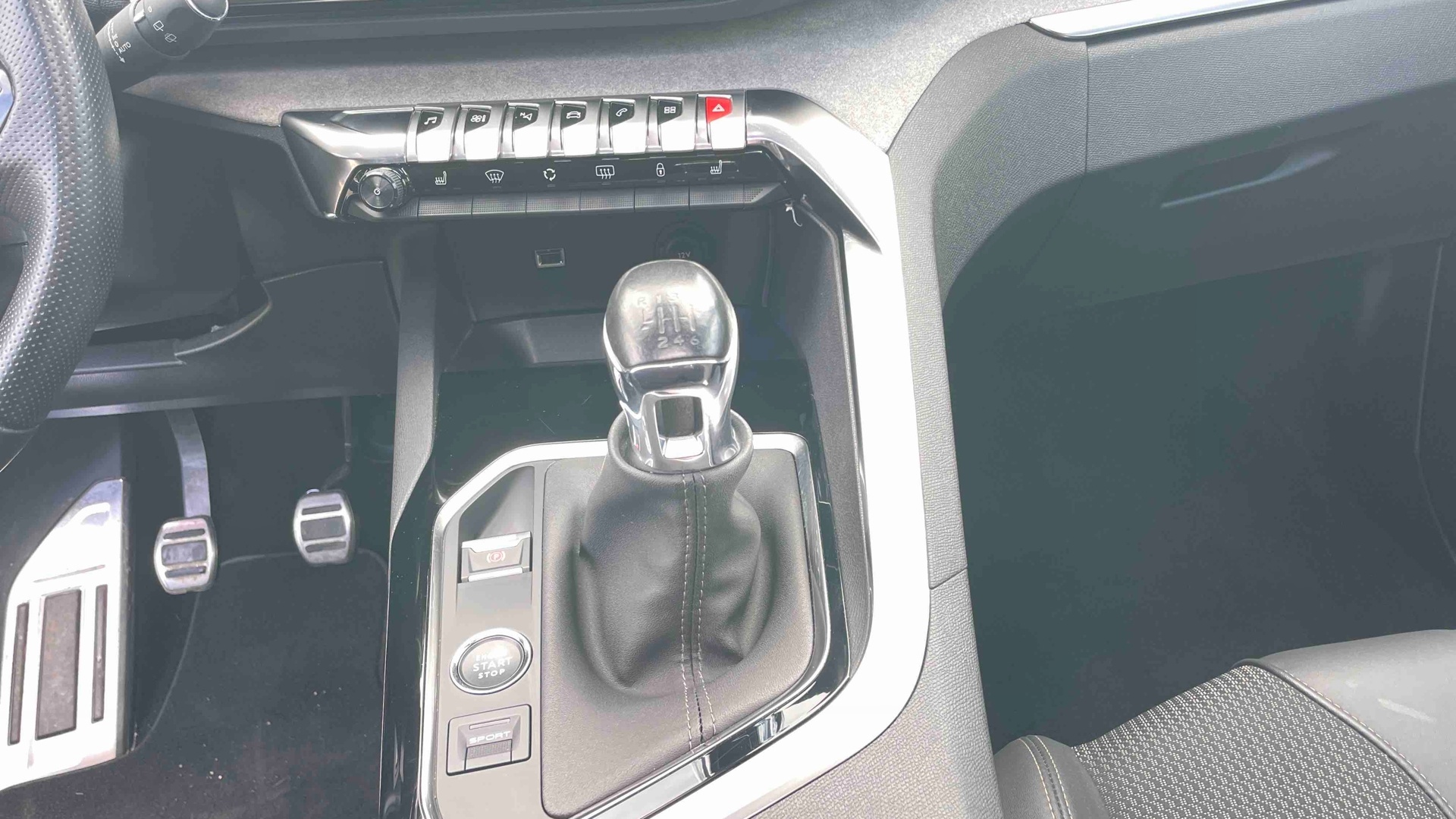 PEUGEOT 3008 GT PURETECH 130 S&S BVM6
