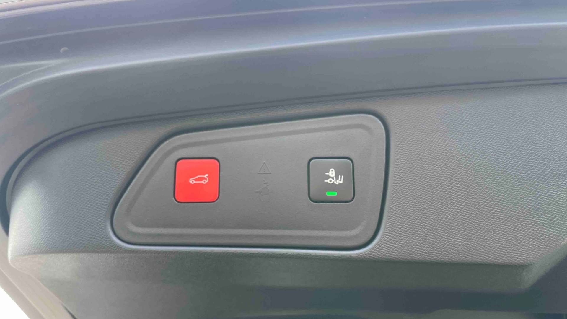 PEUGEOT 3008 GT PURETECH 130 S&S BVM6
