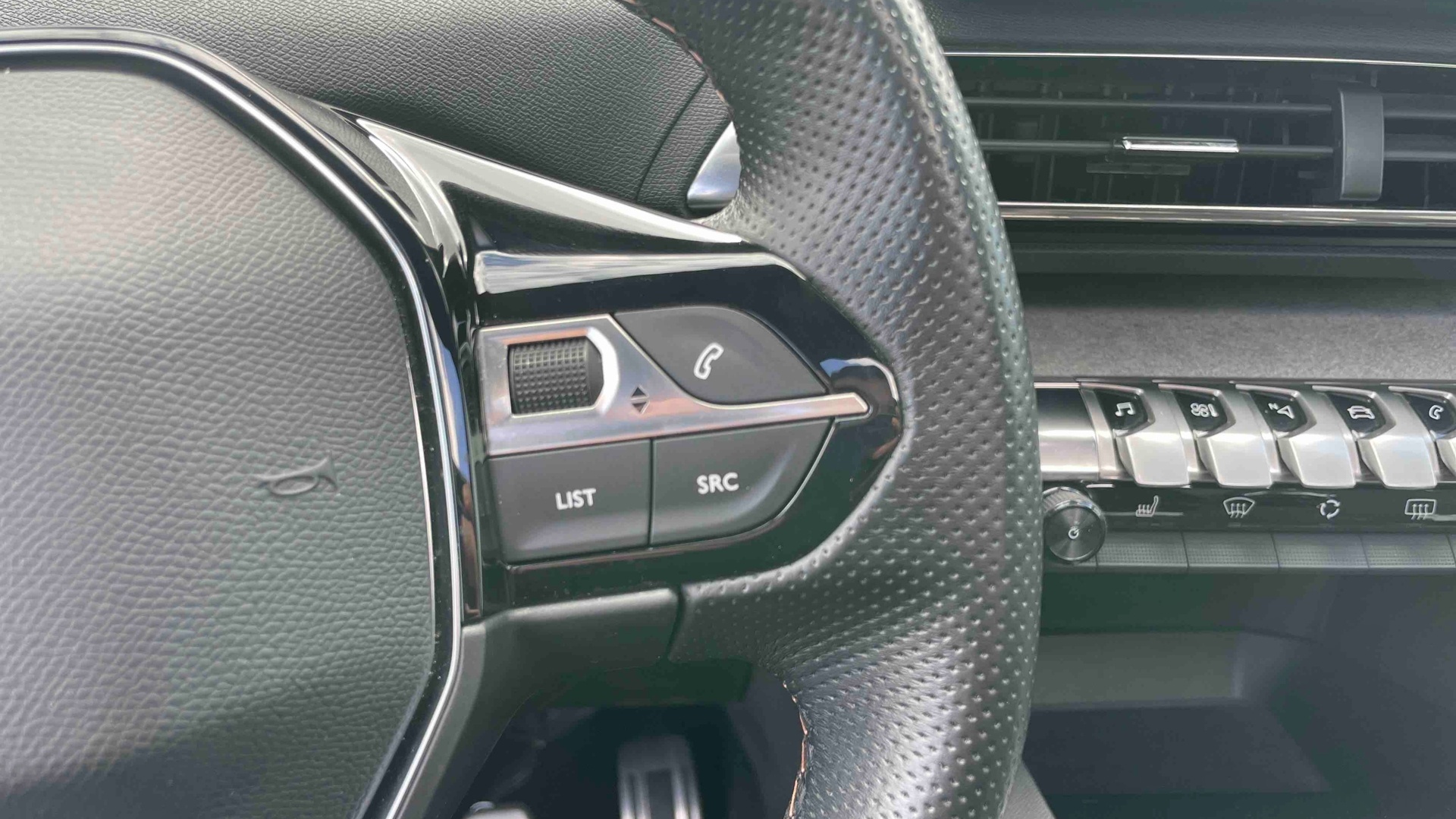 PEUGEOT 3008 GT PURETECH 130 S&S BVM6