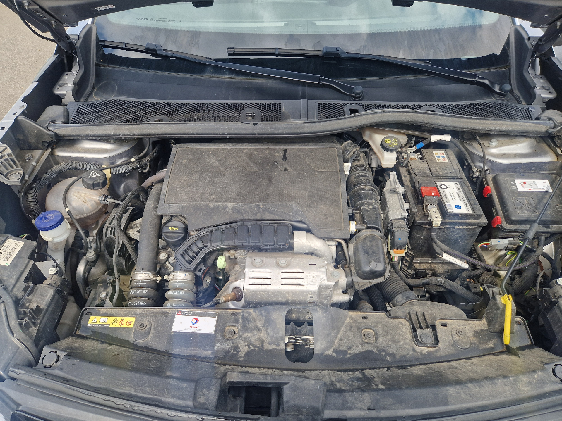 PEUGEOT 2008 STYLE PURETECH 100 S&S BVM6 — expertise