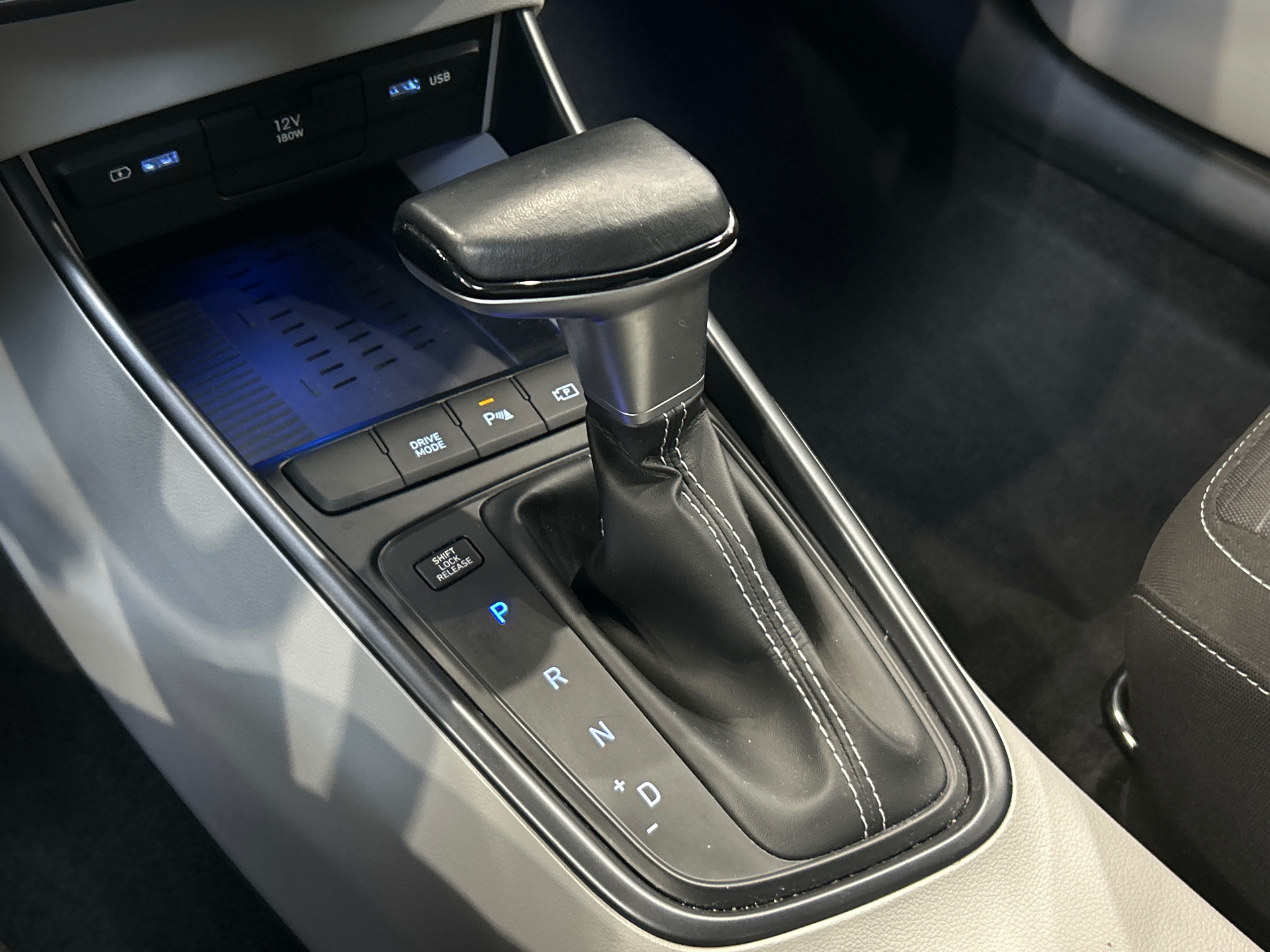 HYUNDAI i20 1.0 T-GDi 100 DCT-7 Hybrid 48V Executive