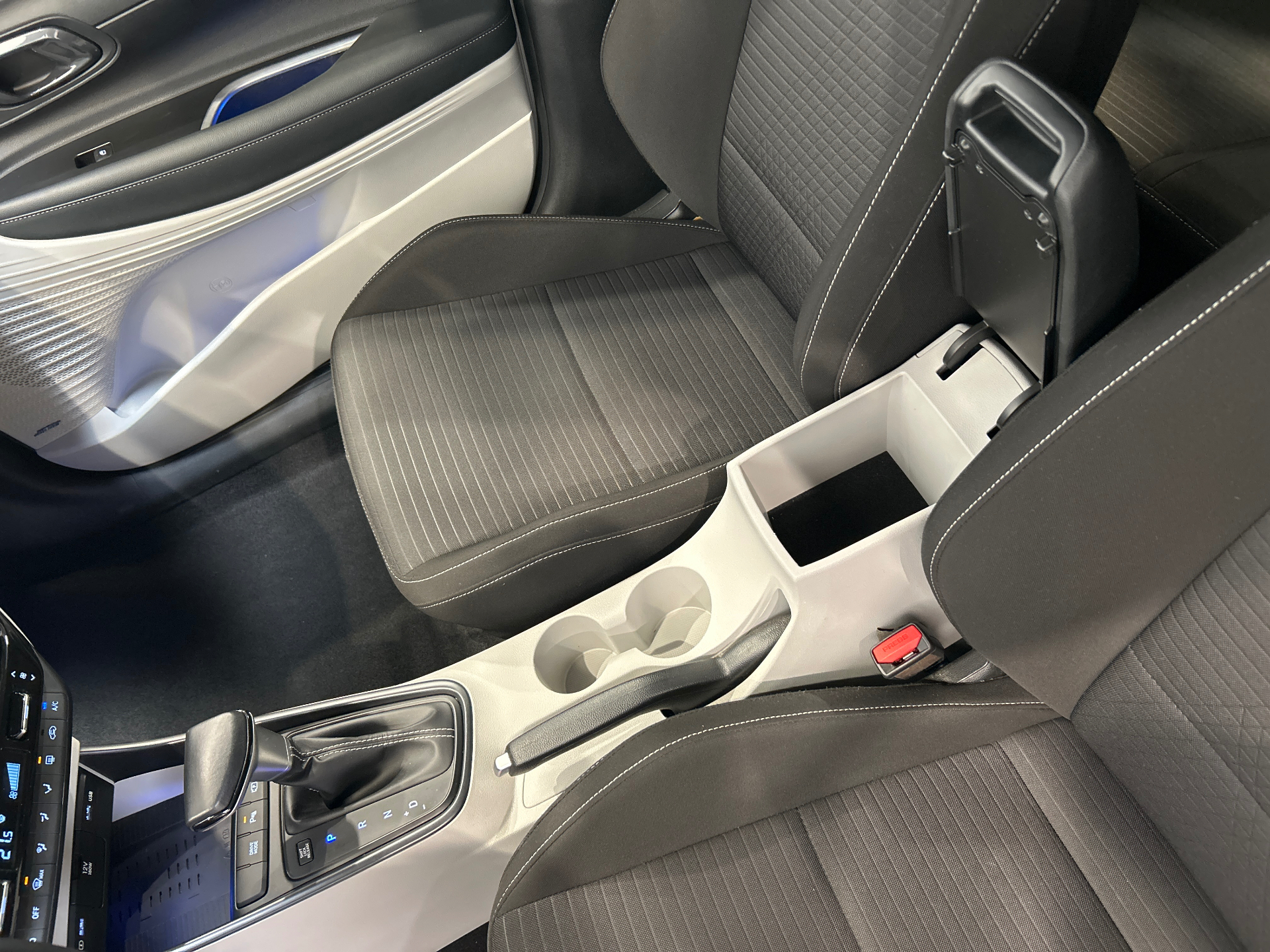 HYUNDAI i20 1.0 T-GDi 100 DCT-7 Hybrid 48V Executive
