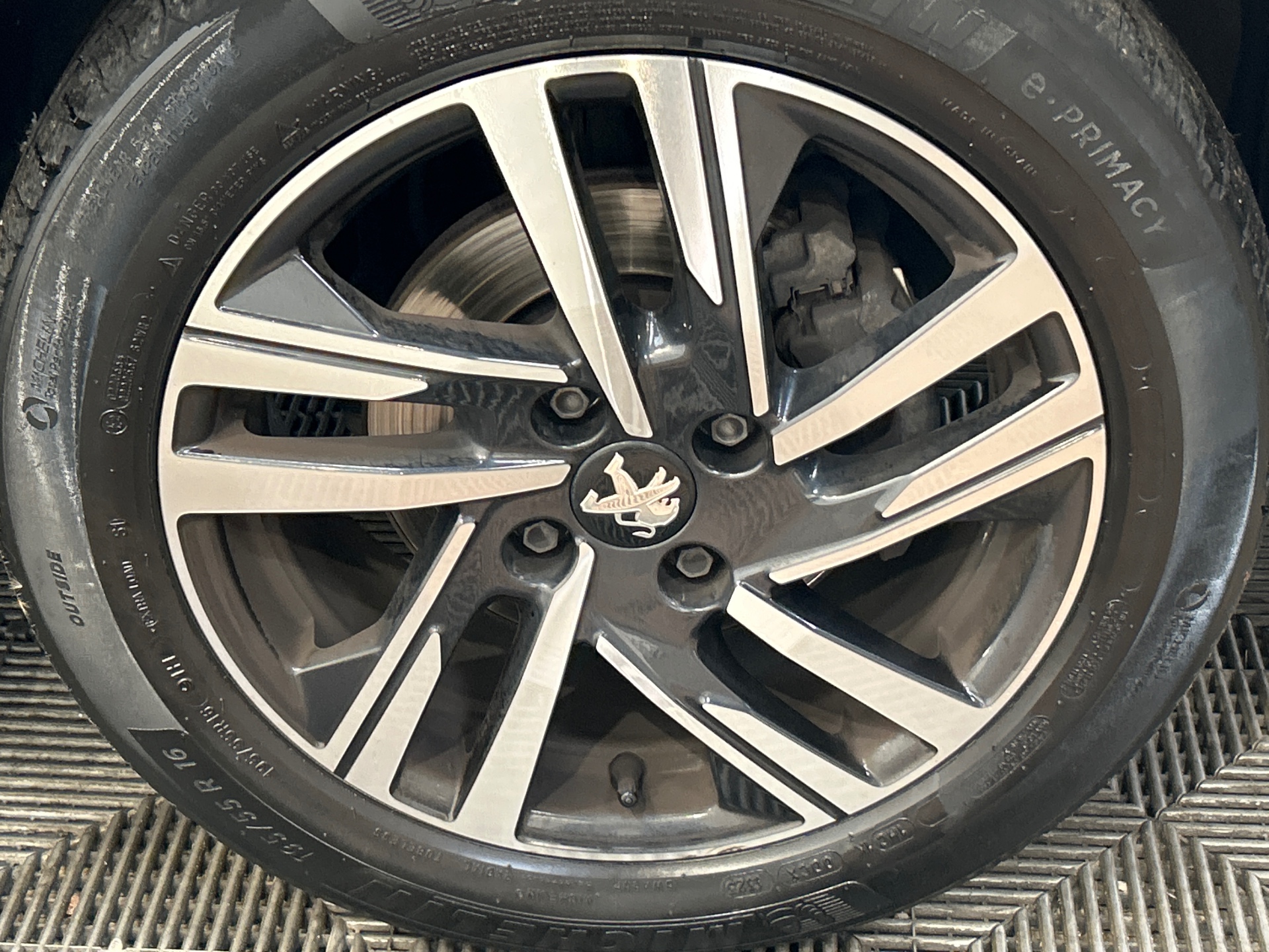 PEUGEOT 208 PureTech 75 S&S BVM5 Style — expertise
