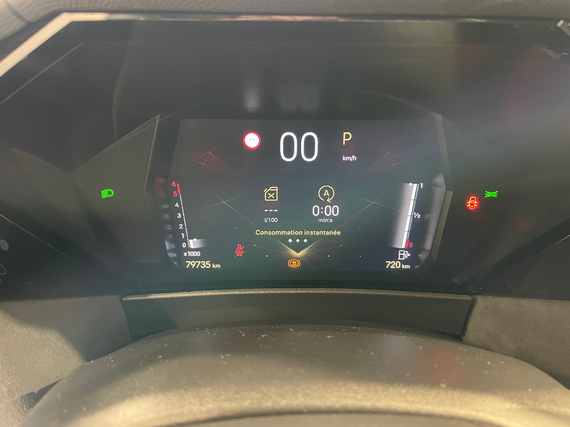 DS DS 4 BlueHDi 130 EAT8 Performance Line — expertise