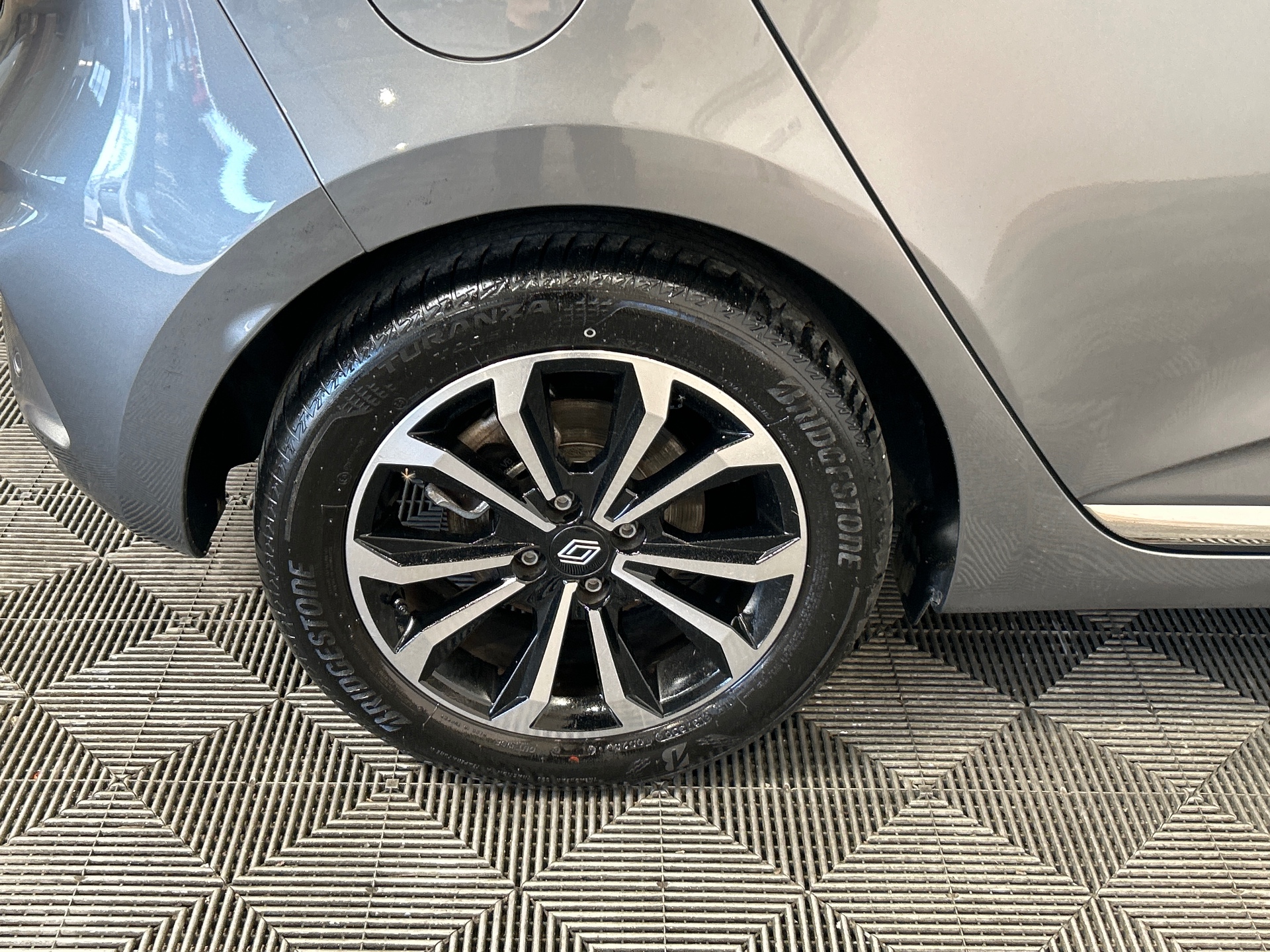 RENAULT CLIO V E-Tech full hybrid 145 ch GSR2 Techno — expertise
