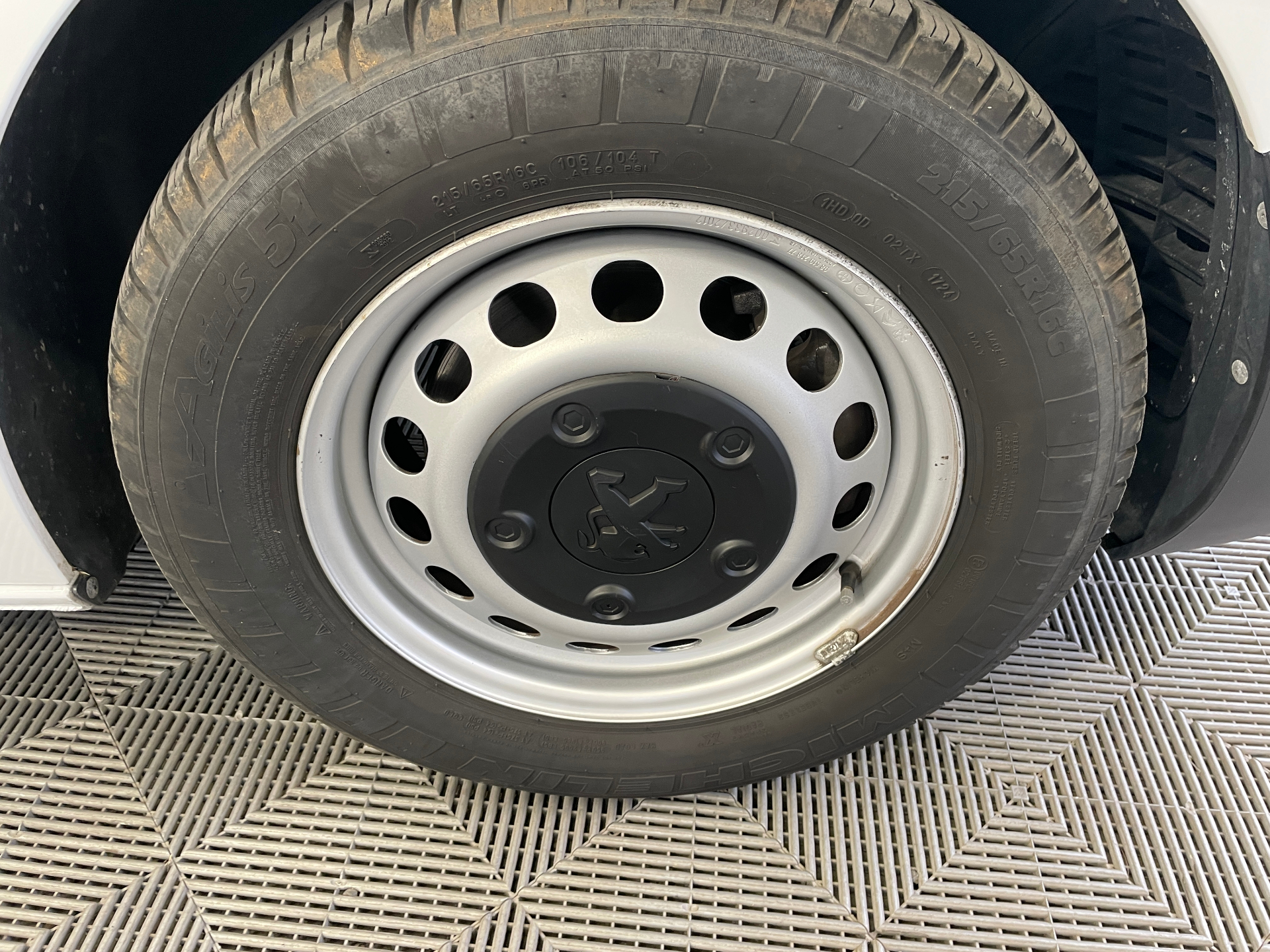 PEUGEOT EXPERT FOURGON FGN M DIESEL 120 CH MANUELLE — expertise