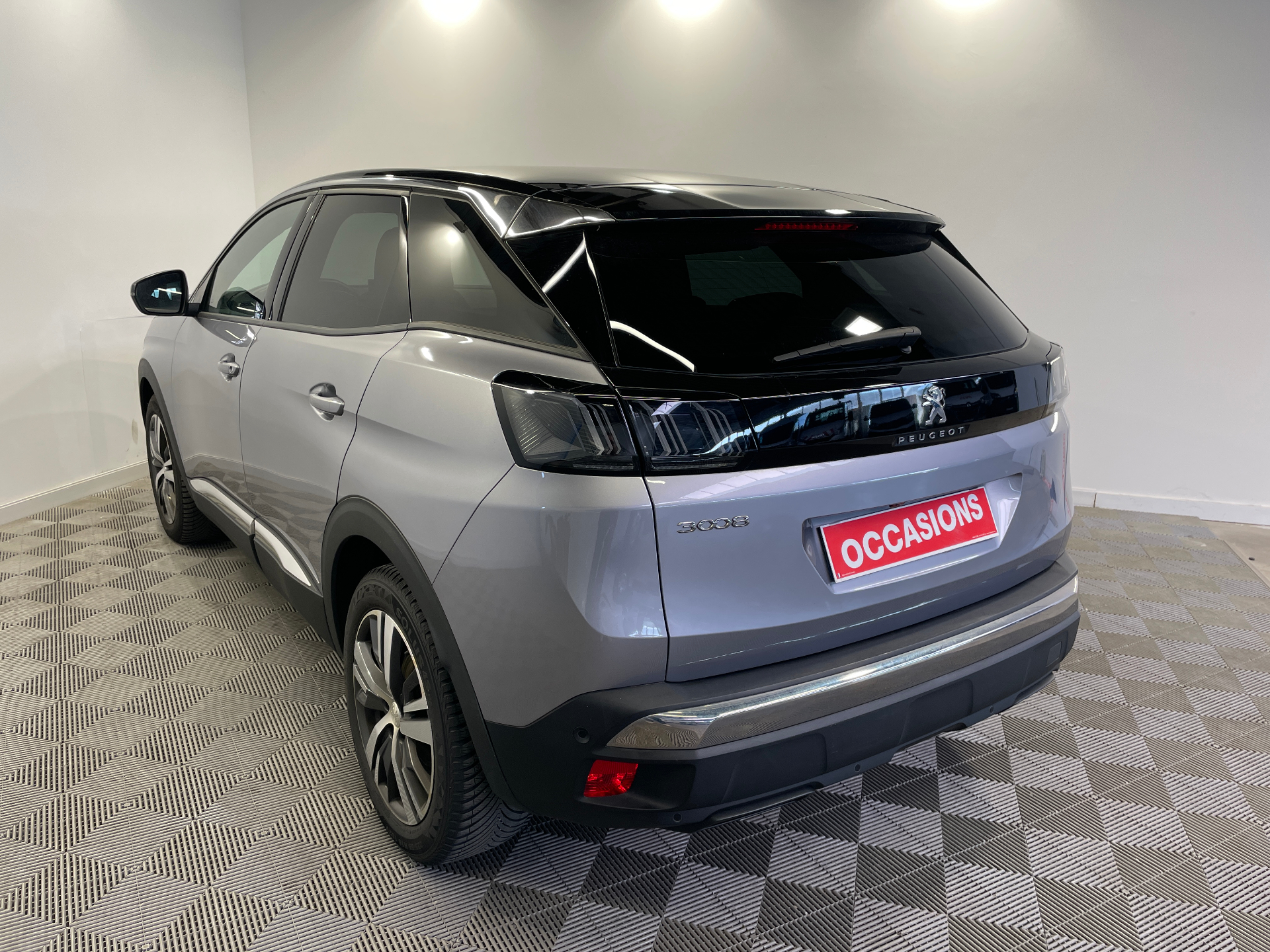 PEUGEOT 3008 Hybrid 136 e-DCS6 Allure