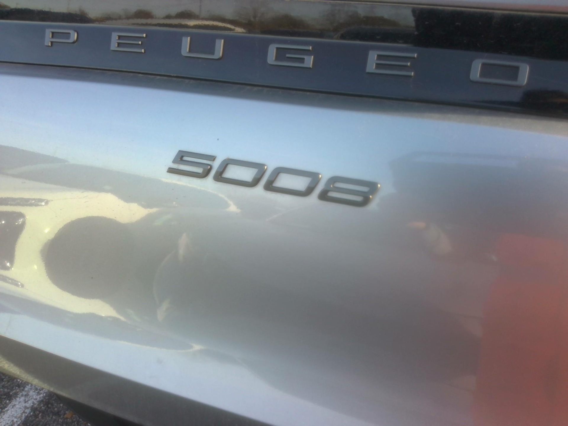 PEUGEOT 5008 Hybrid 145 ch e-DCS6 Allure — expertise