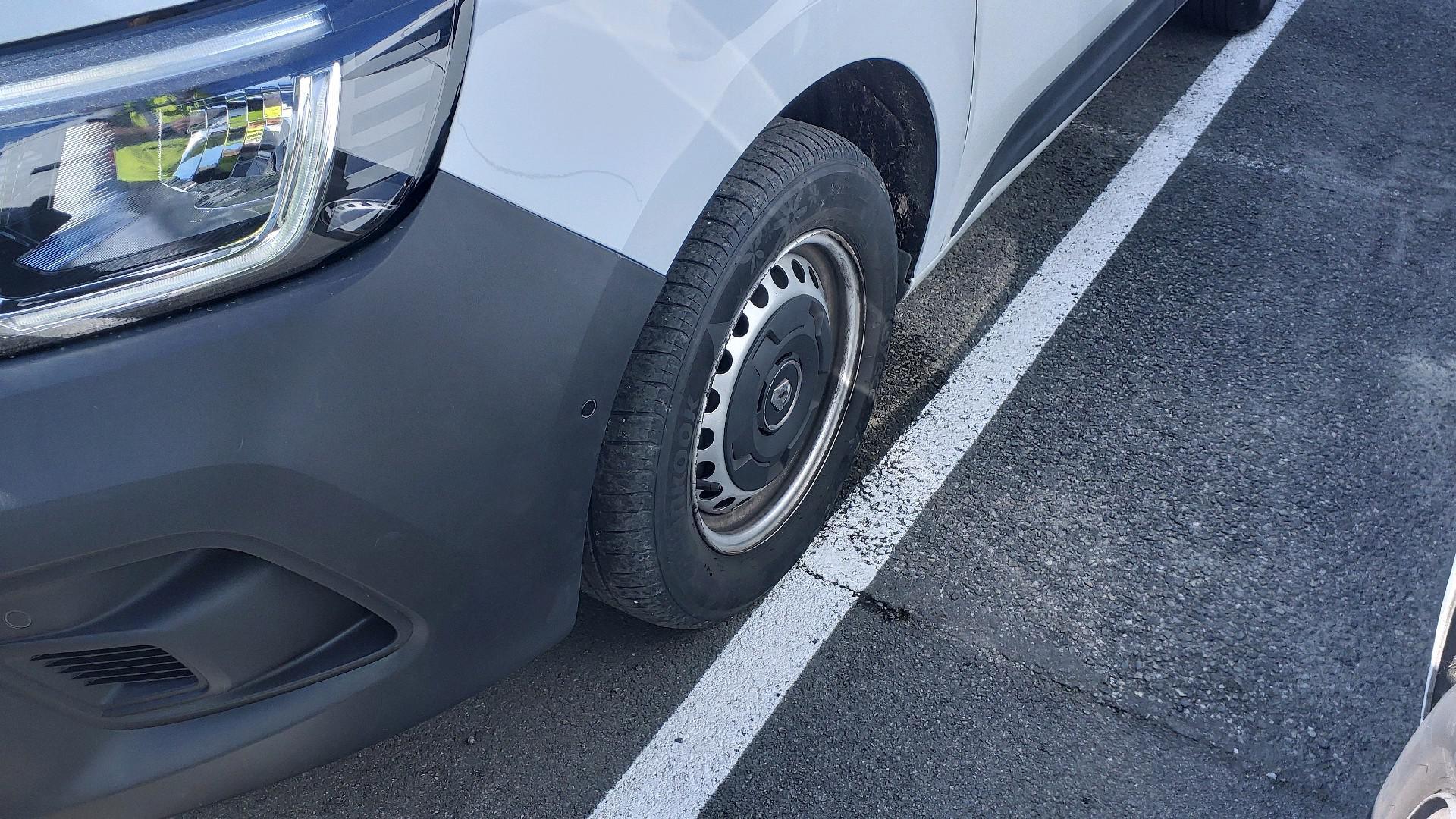 RENAULT KANGOO VAN BLUE DCI 95 GRAND CONFORT- 22 — expertise