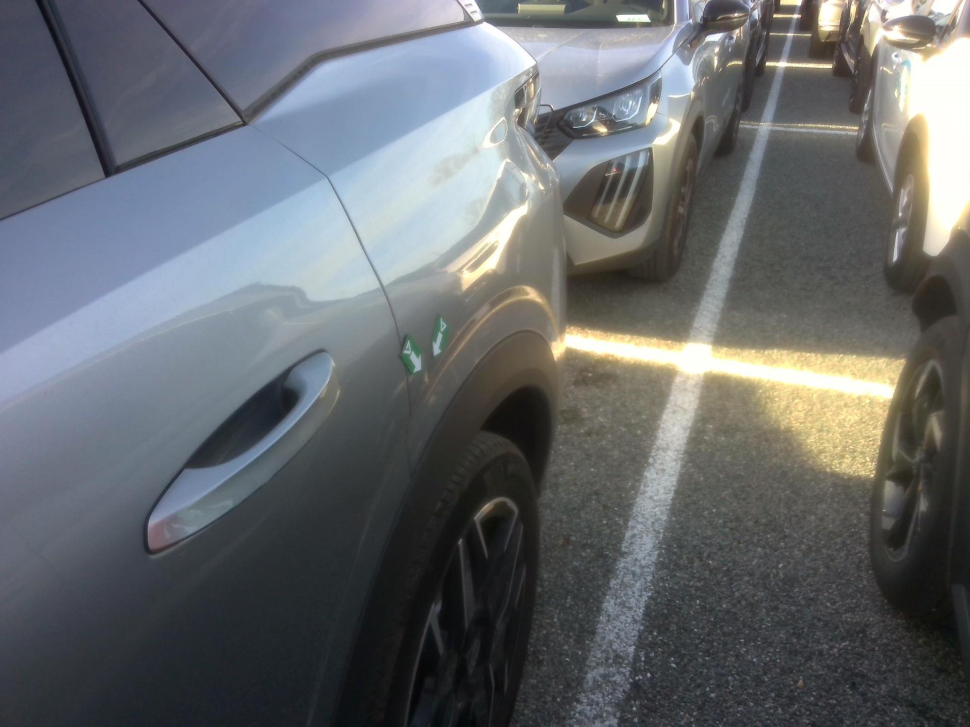 PEUGEOT 5008 Hybrid 145 ch e-DCS6 Allure — expertise