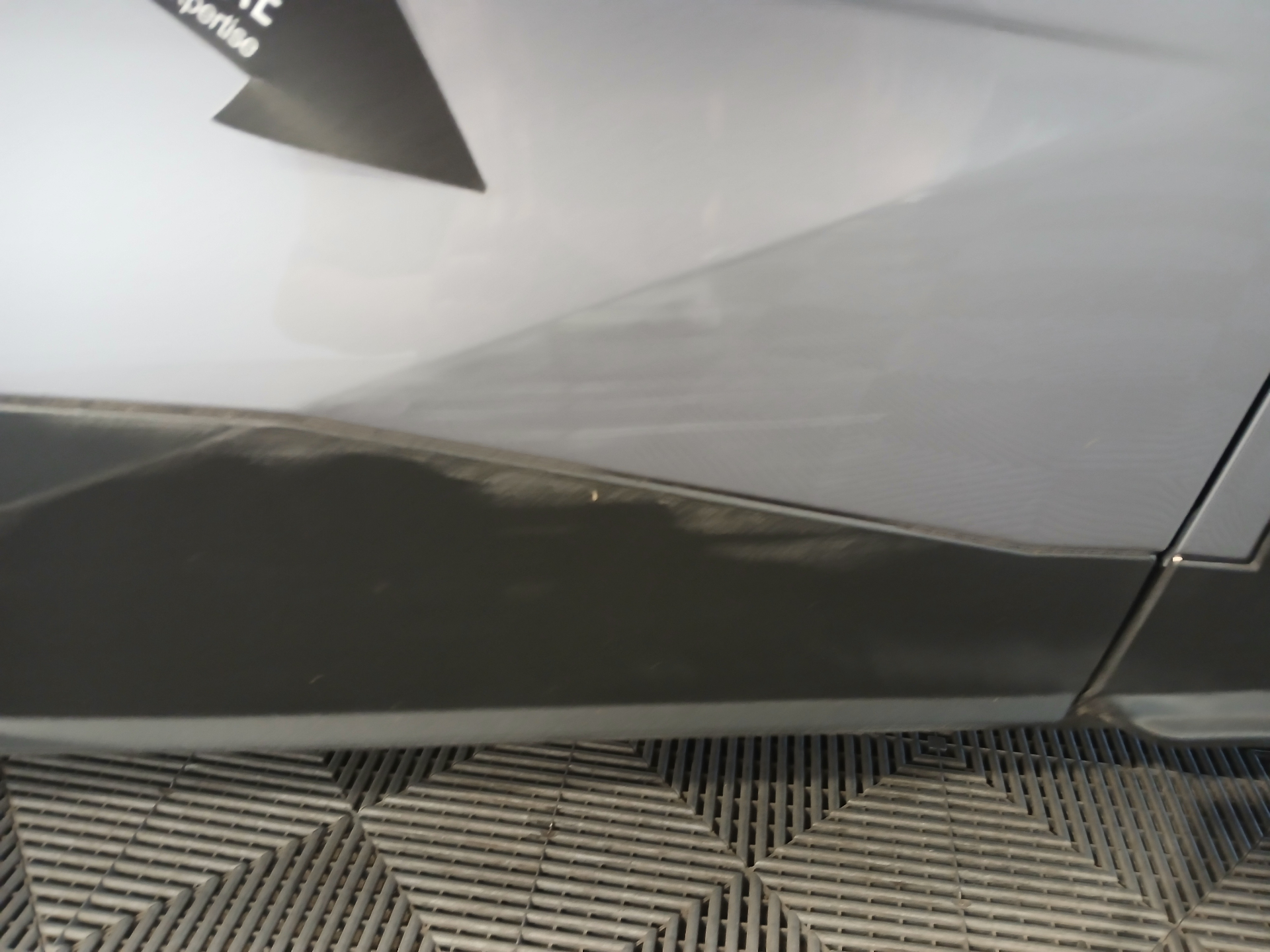 PEUGEOT 5008 Hybrid 145 ch e-DCS6 Allure — expertise