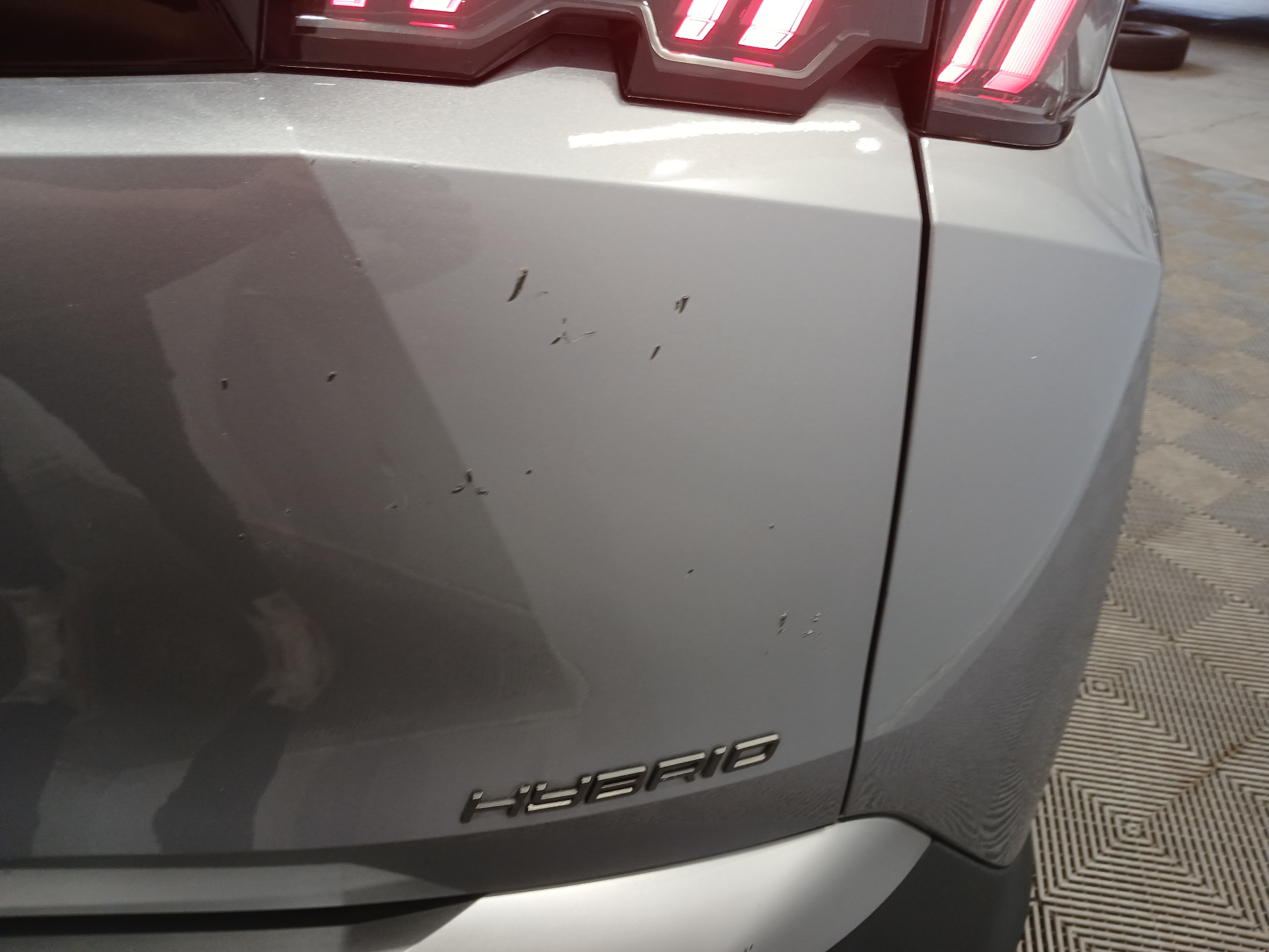 PEUGEOT 5008 Hybrid 145 ch e-DCS6 Allure — expertise