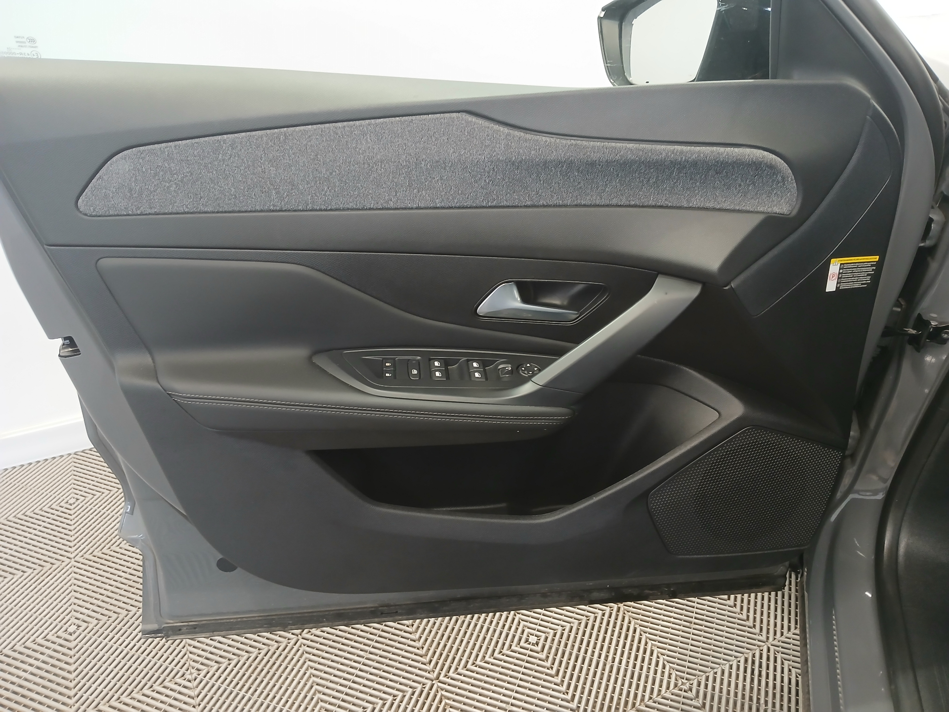 PEUGEOT 408 ALLURE PTECH 130 S&S EAT8