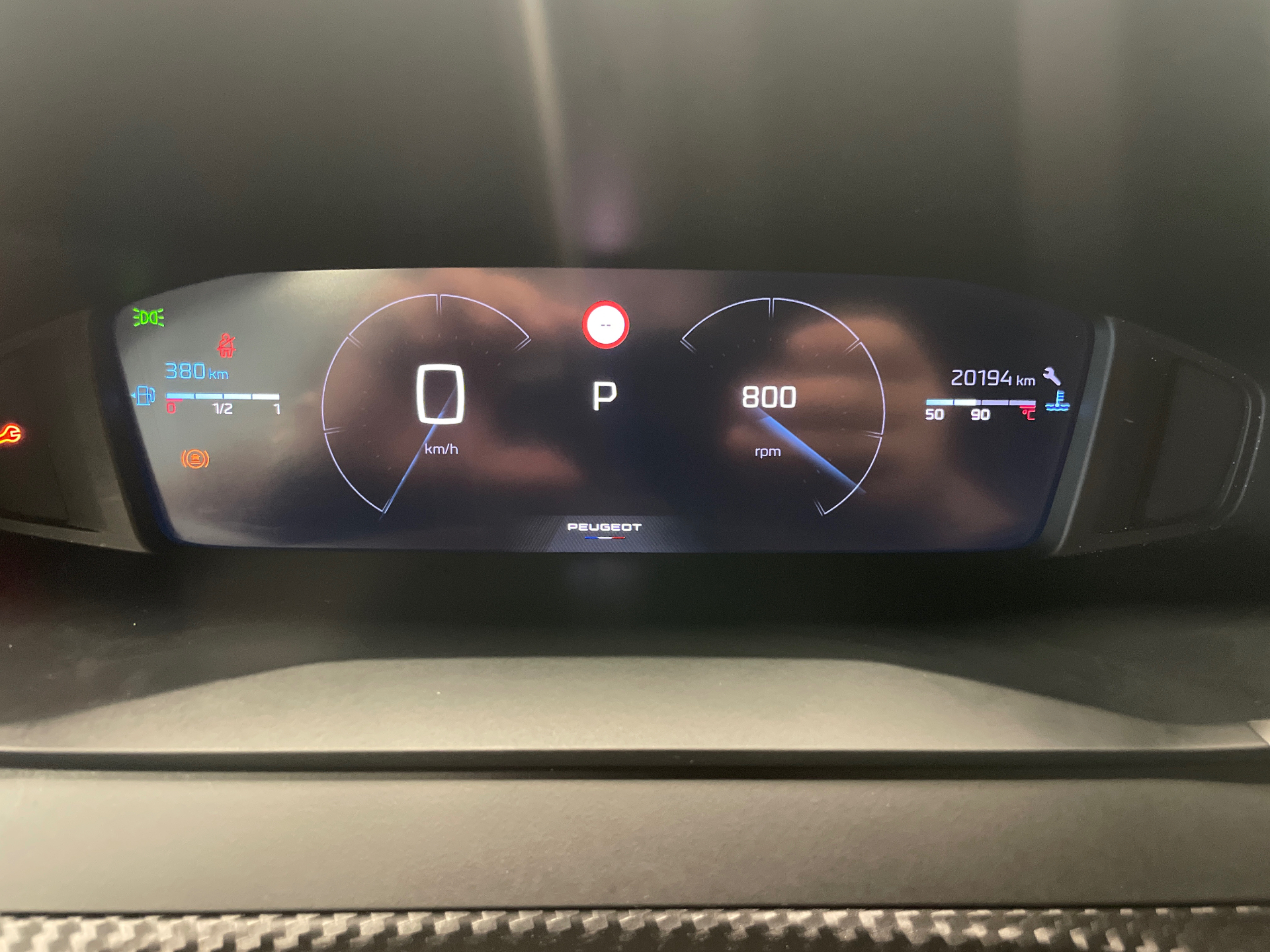PEUGEOT 2008 130 S&S EAT8 Allure — expertise