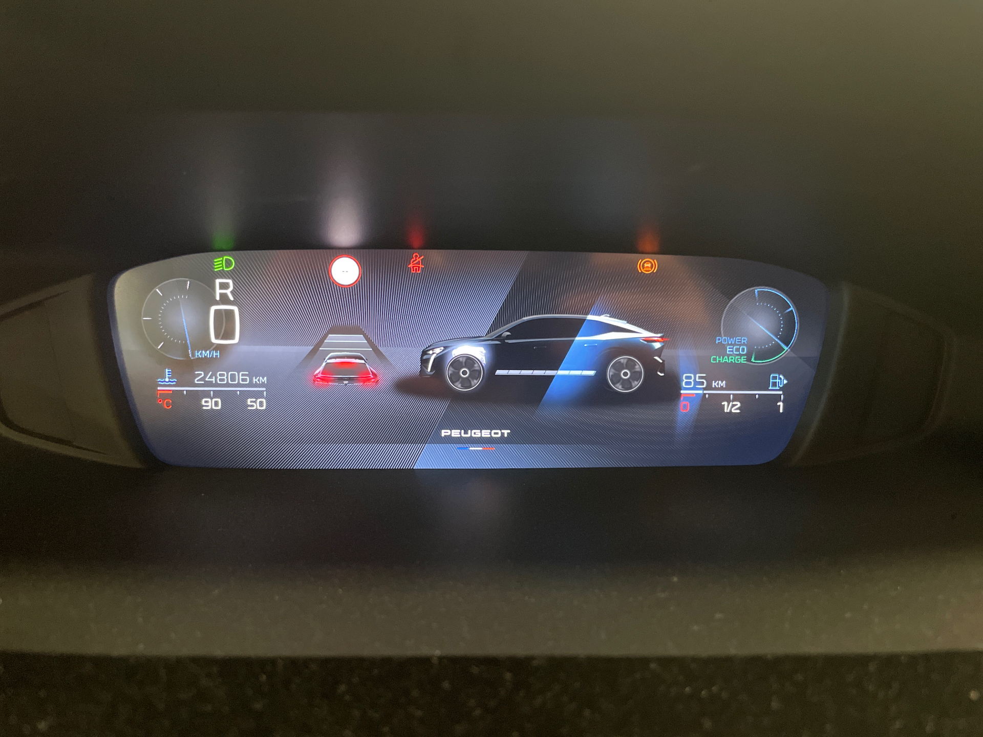 PEUGEOT 408 Hybrid 145 e-DCS6 Allure — expertise