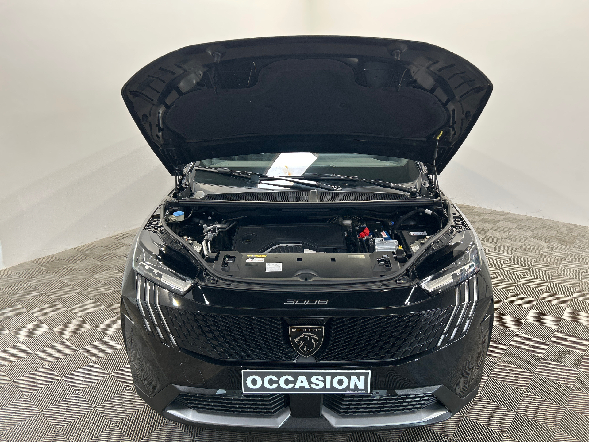 PEUGEOT 3008 Hybrid 145 e-DCS6 Allure — expertise