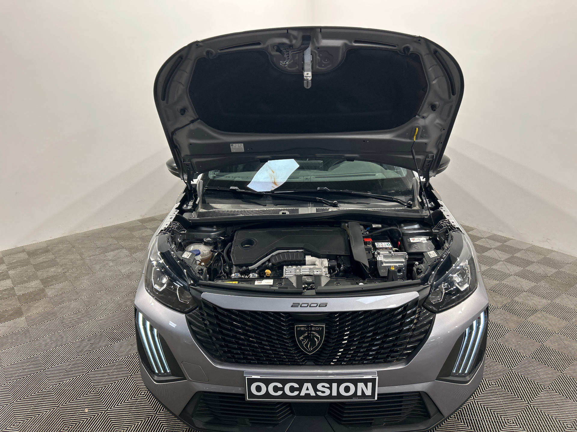 PEUGEOT 2008 Hybrid 145 e-DCS6 Style — expertise