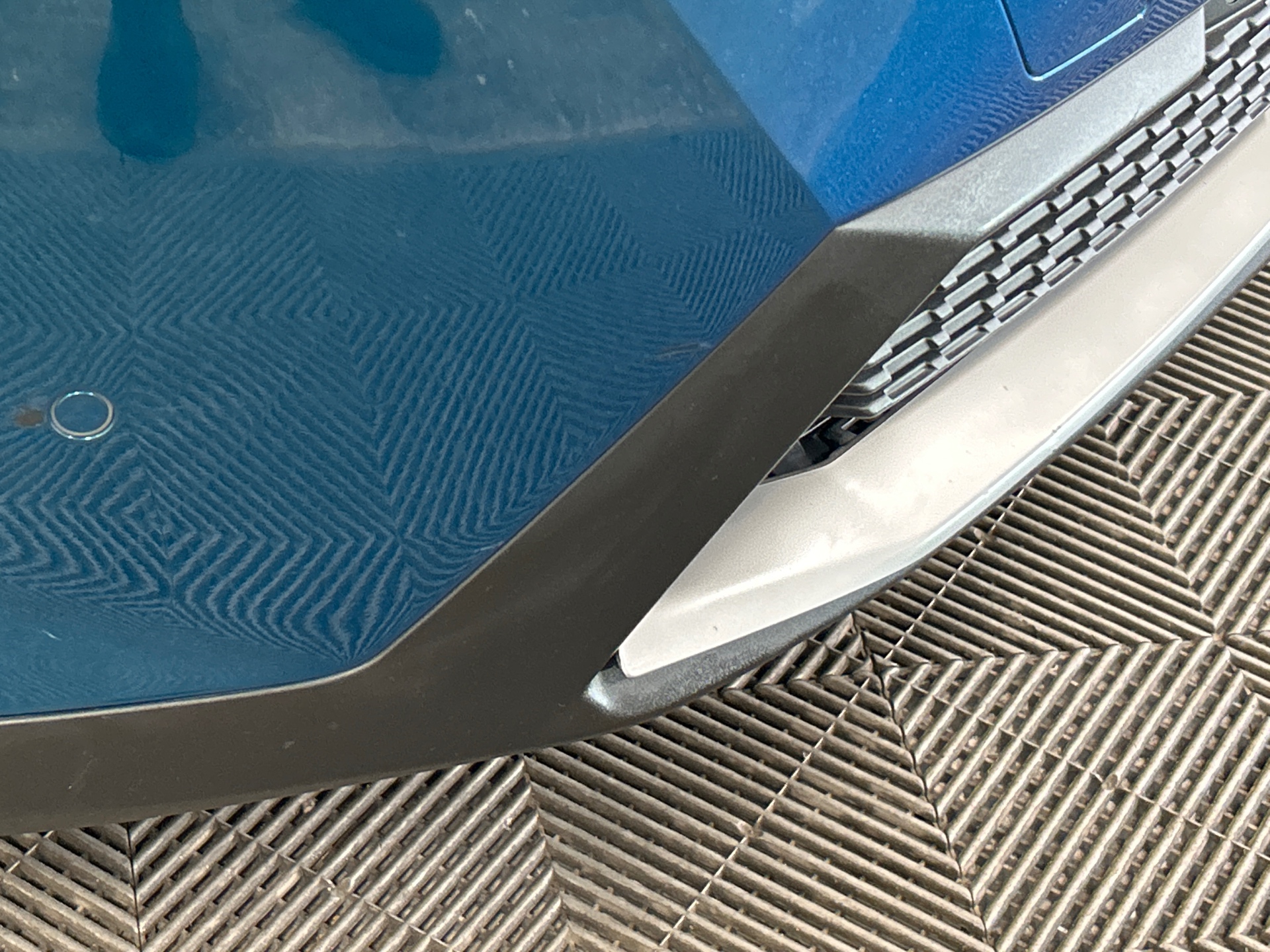 PEUGEOT 5008 Hybrid 145 ch e-DCS6 Allure — expertise