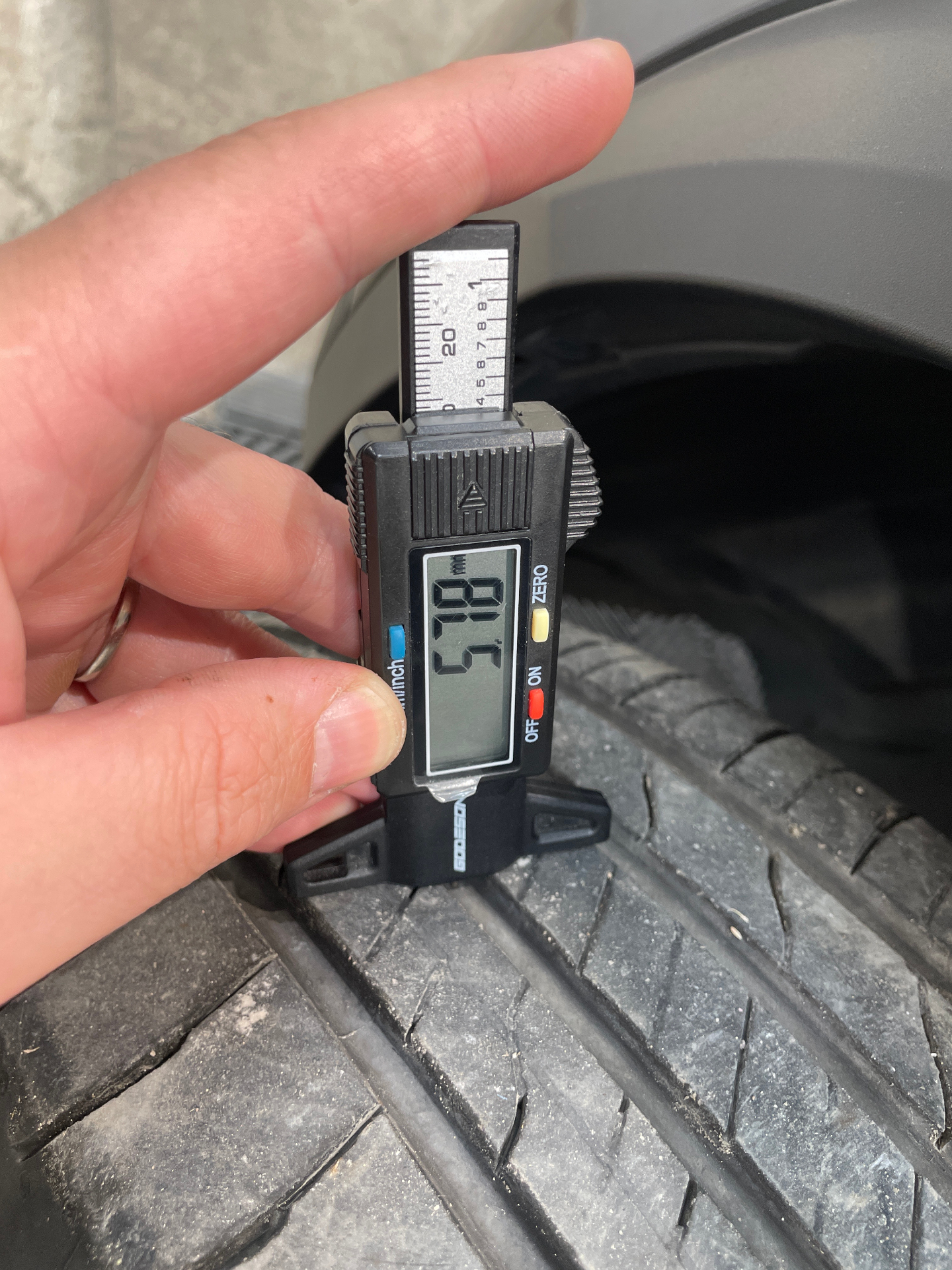 PEUGEOT 2008 Hybrid 145 e-DCS6 Style — expertise