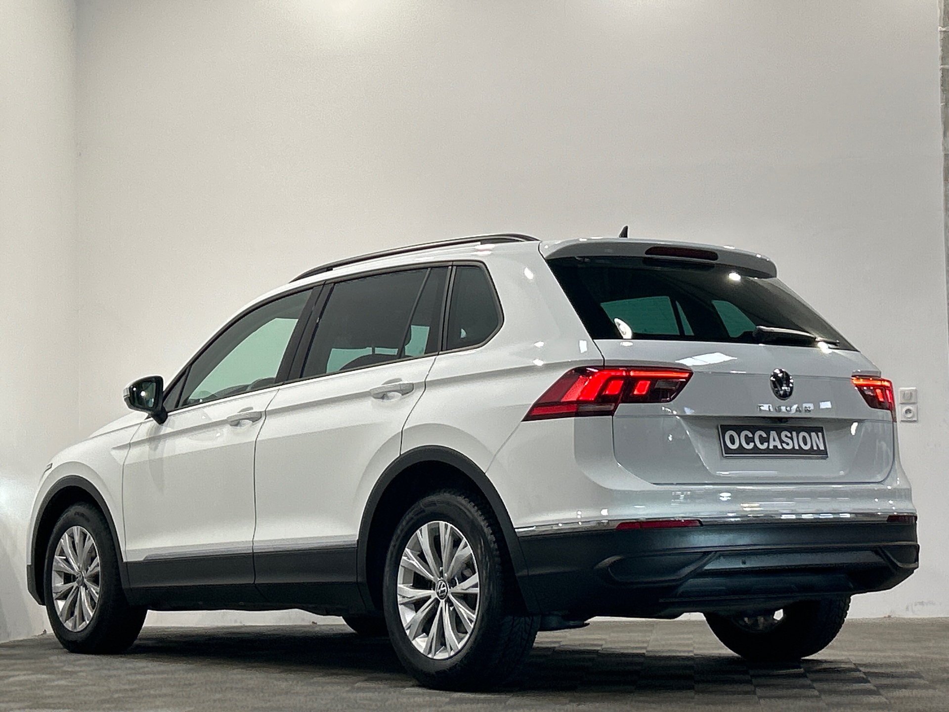 VOLKSWAGEN TIGUAN BUSINESS 1.5 TSI 150 DSG7 Life Business