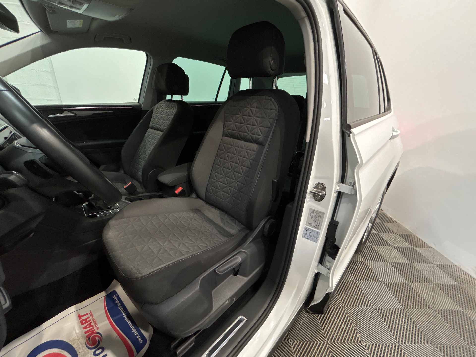 VOLKSWAGEN TIGUAN BUSINESS 1.5 TSI 150 DSG7 Life Business