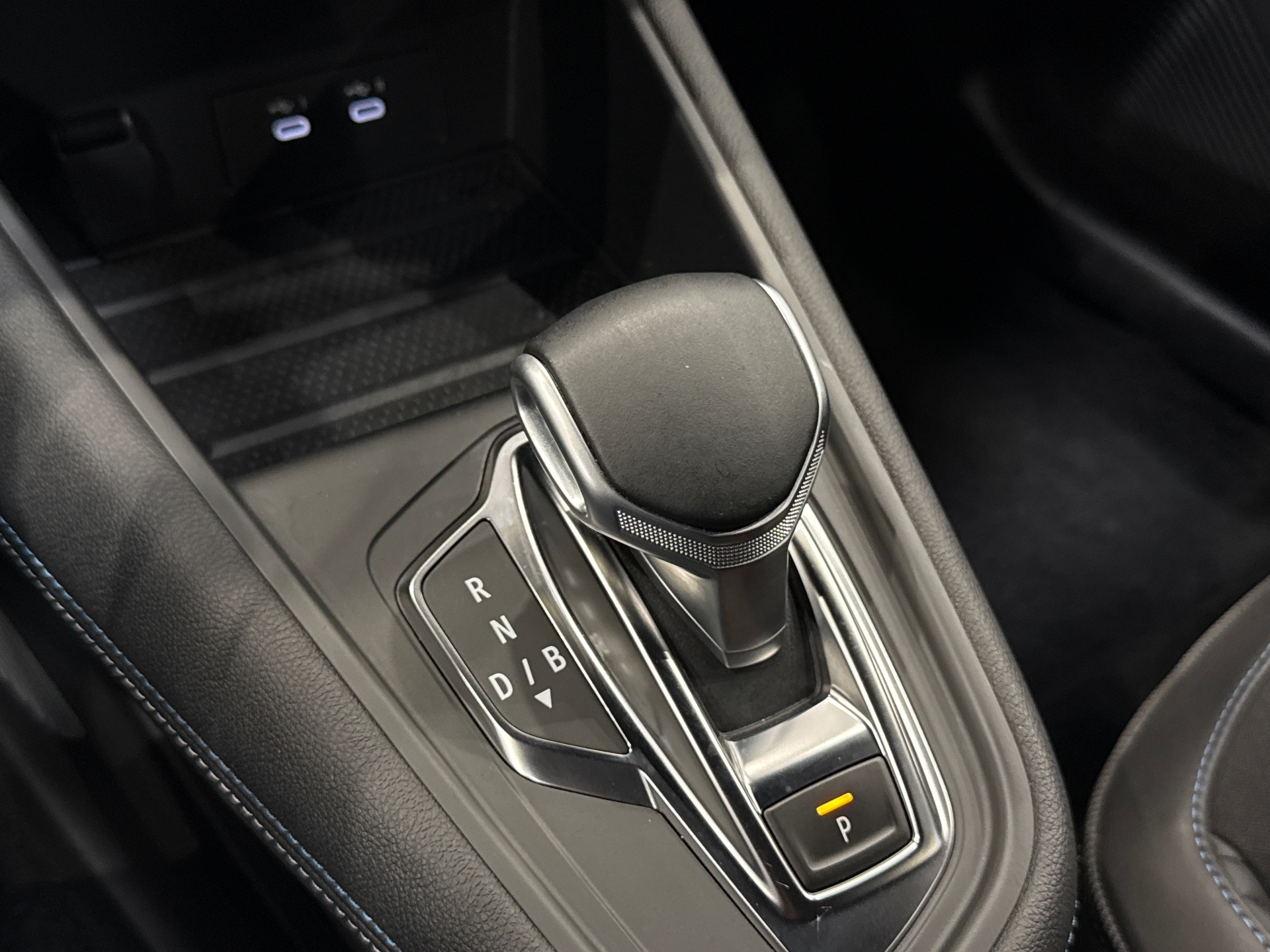 RENAULT CAPTUR E-Tech full hybrid 145 ch esprit Alpine