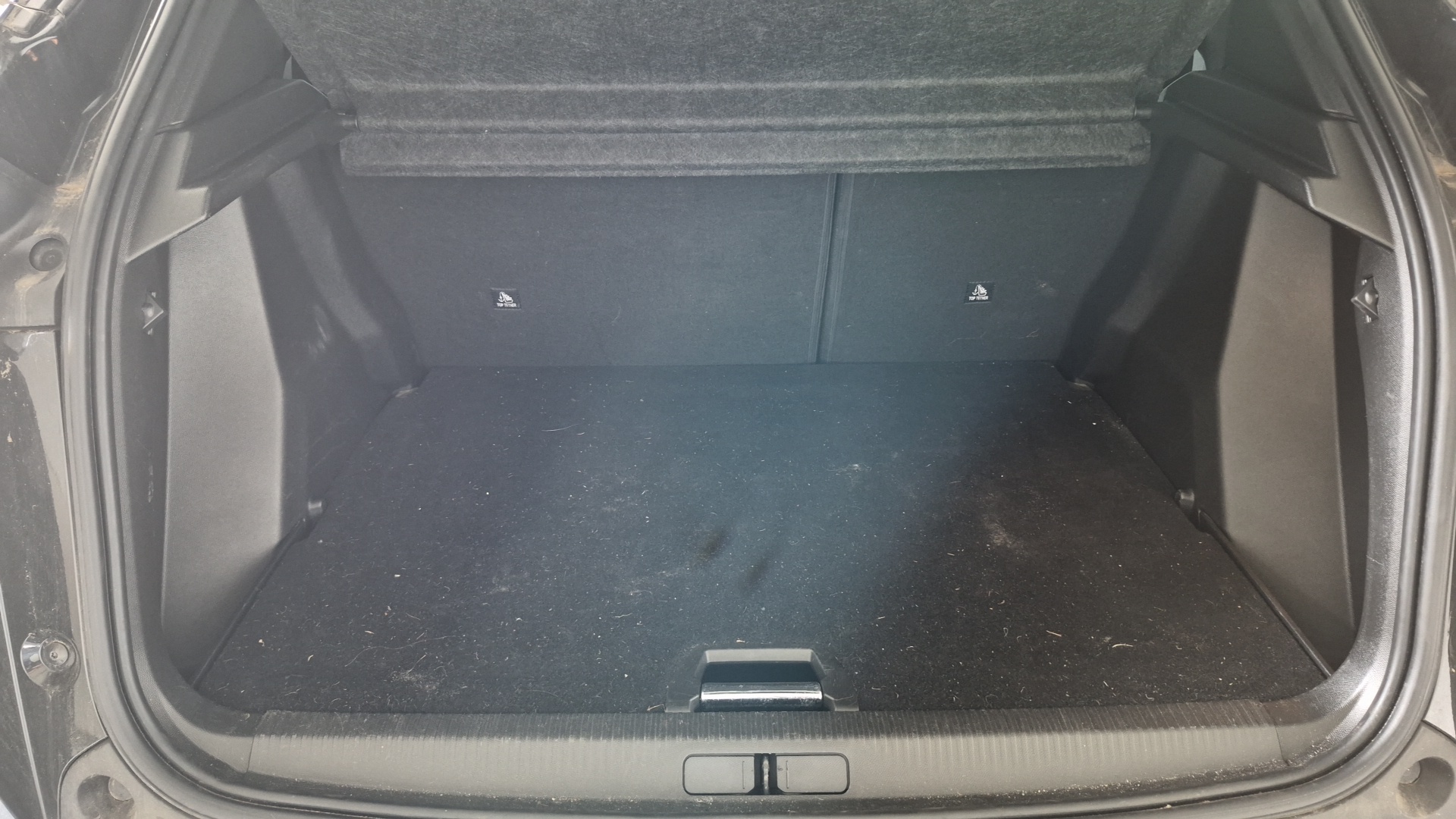 PEUGEOT 2008 BUSINESS BlueHDi 130 S&S EAT8 Allure Business