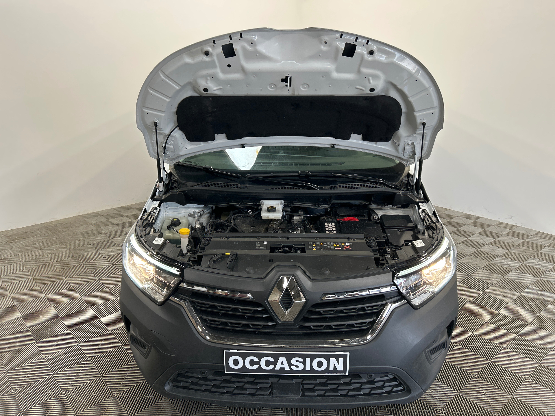 RENAULT KANGOO VAN BLUE DCI 95 GRAND CONFORT- 22 — expertise